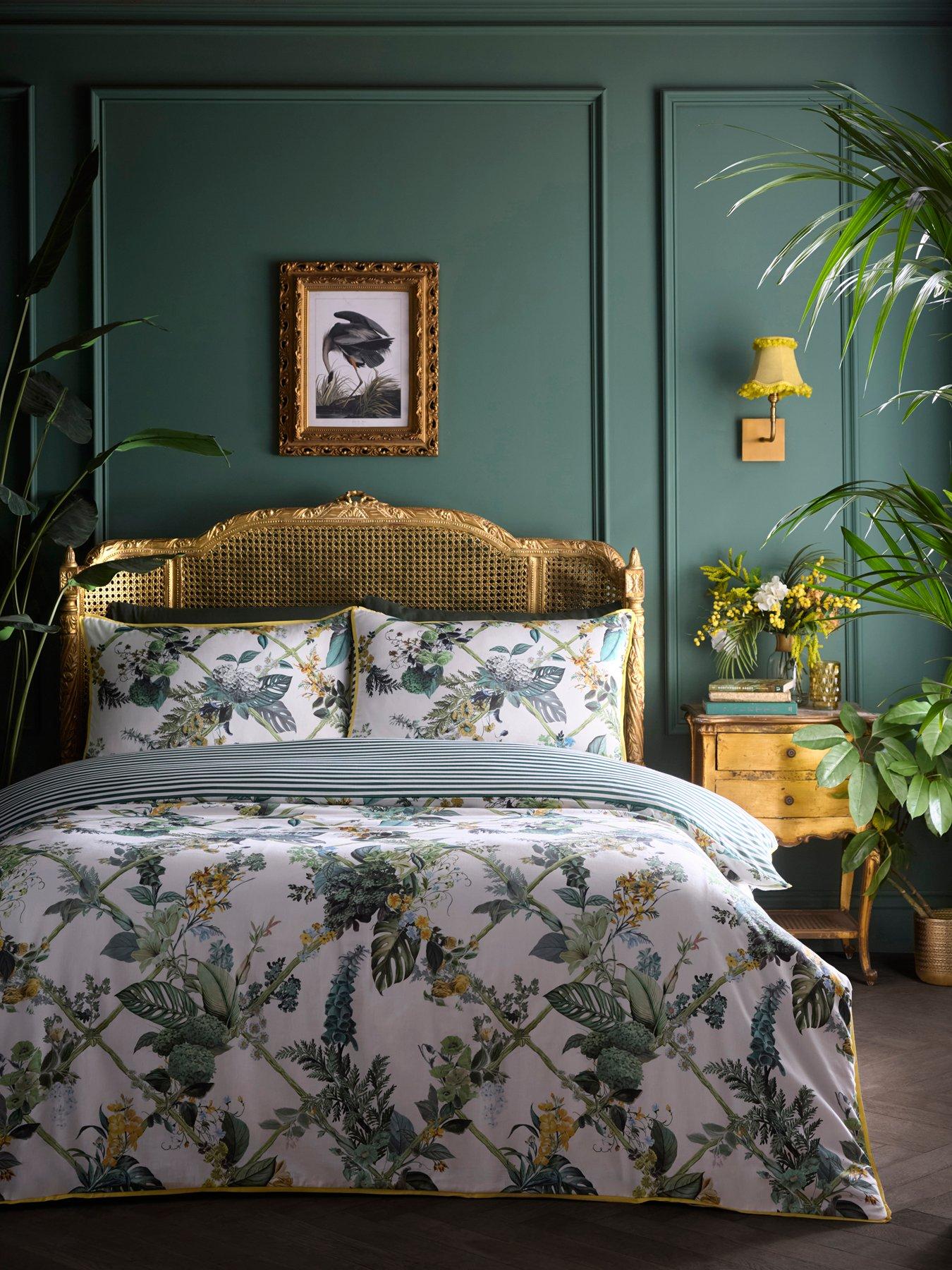 Image 1 of 4 of Laurence Llewelyn-Bowen Cotswold Fantasia 100% Cotton Duvet Cover Set