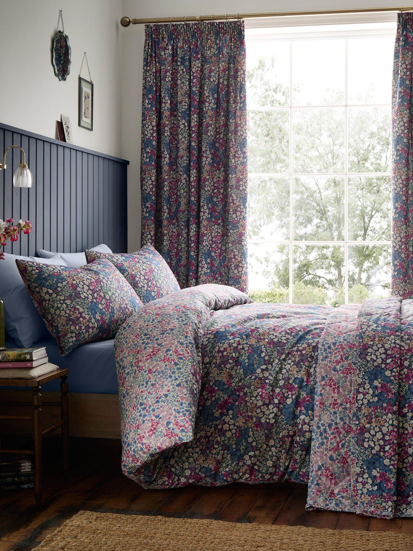 Image 4 of 4 of Dreams & Drapes Bessie Reversible Duvet Cover Set