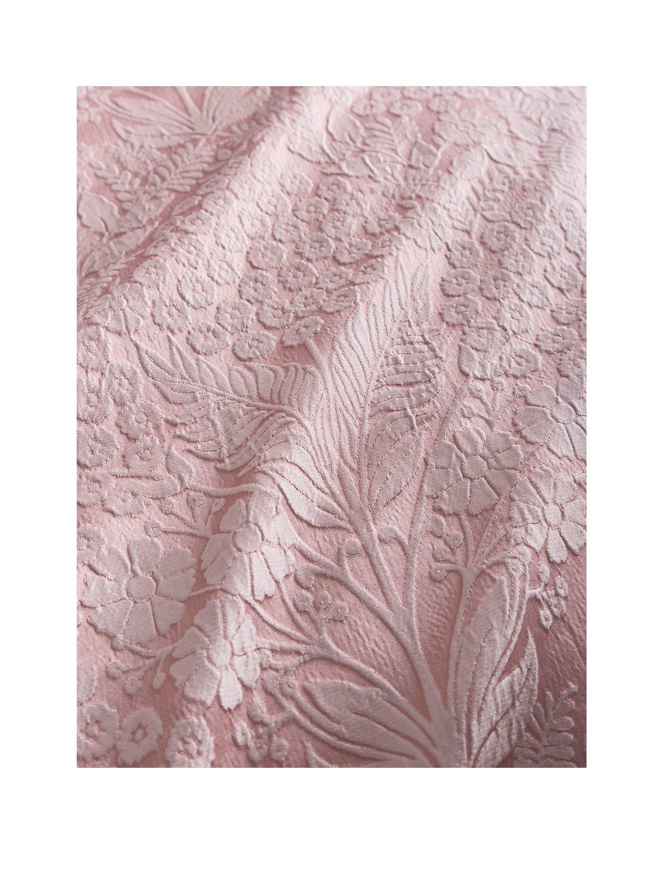 Image 2 of 5 of Appletree Toria - Jacquard Super-king Duvet Cover Set