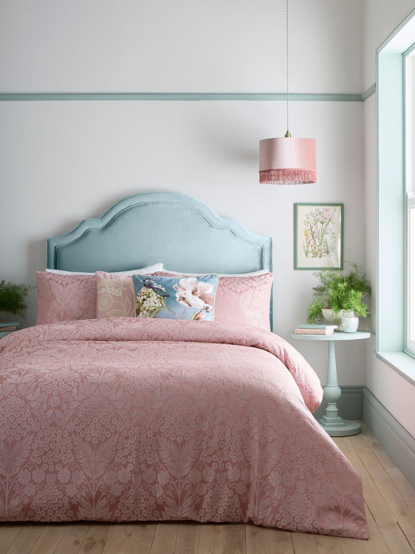 Image 5 of 5 of Appletree Toria - Jacquard Super-king Duvet Cover Set