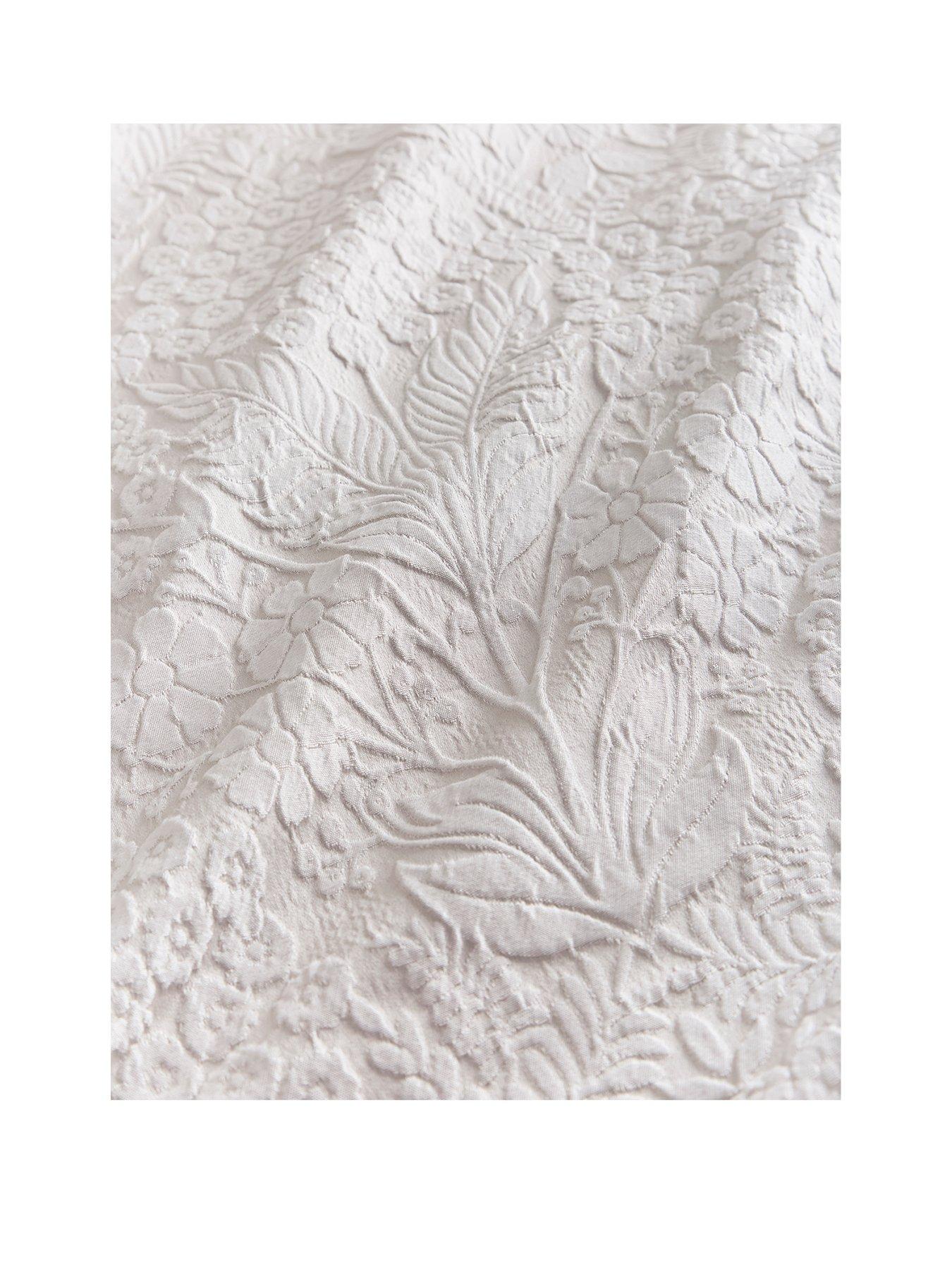 Image 2 of 5 of Appletree Toria - Jacquard Super-king Duvet Cover Set