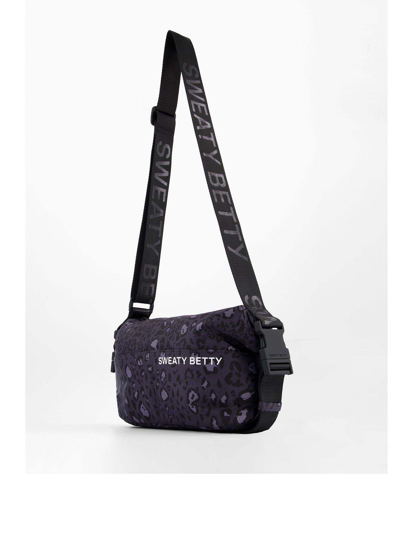 undefined Womens Training Strive Crossbody Bag - Black