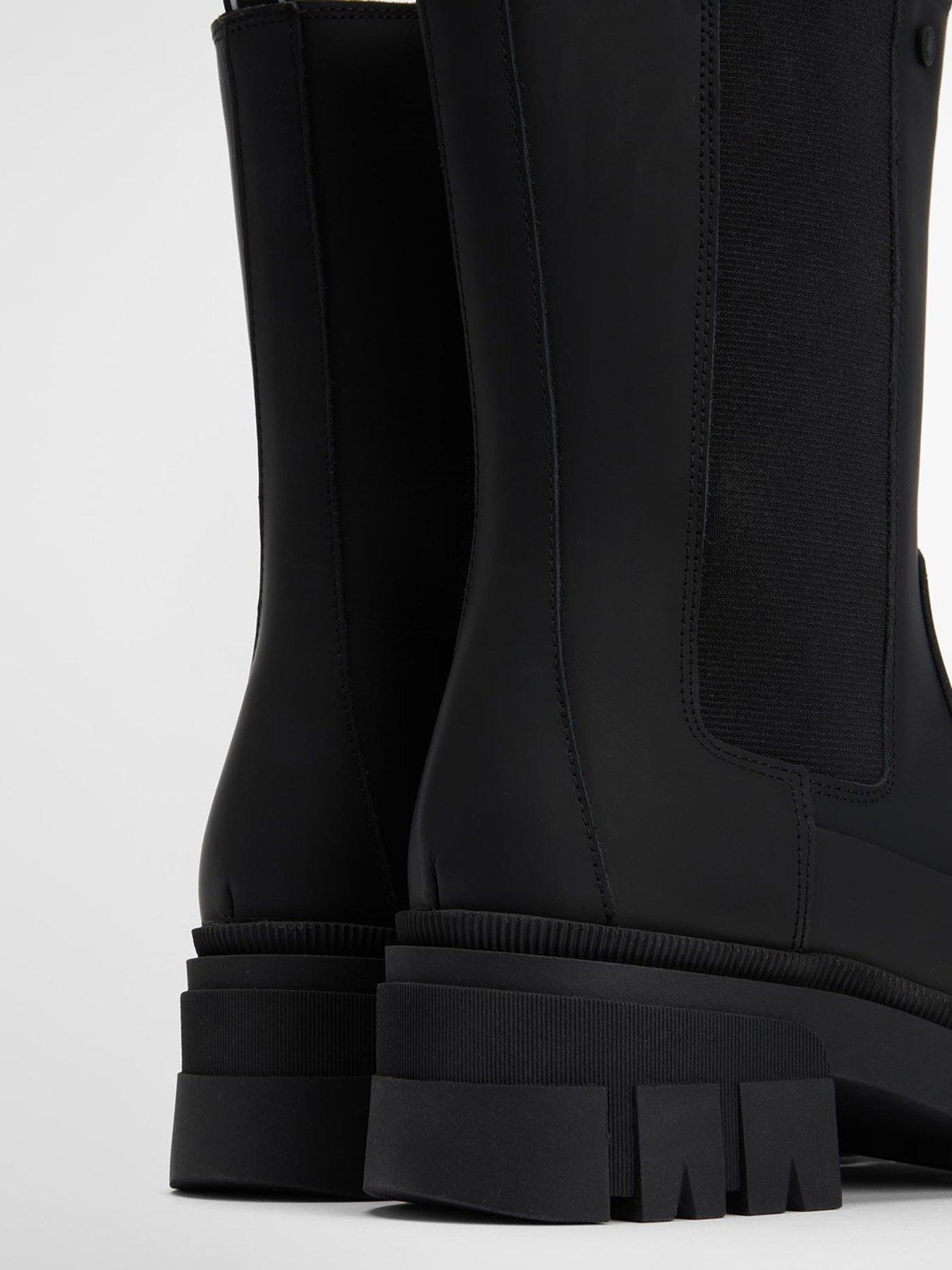 Image 6 of 7 of Barbour Sidneigh Chelsea Boot - Black