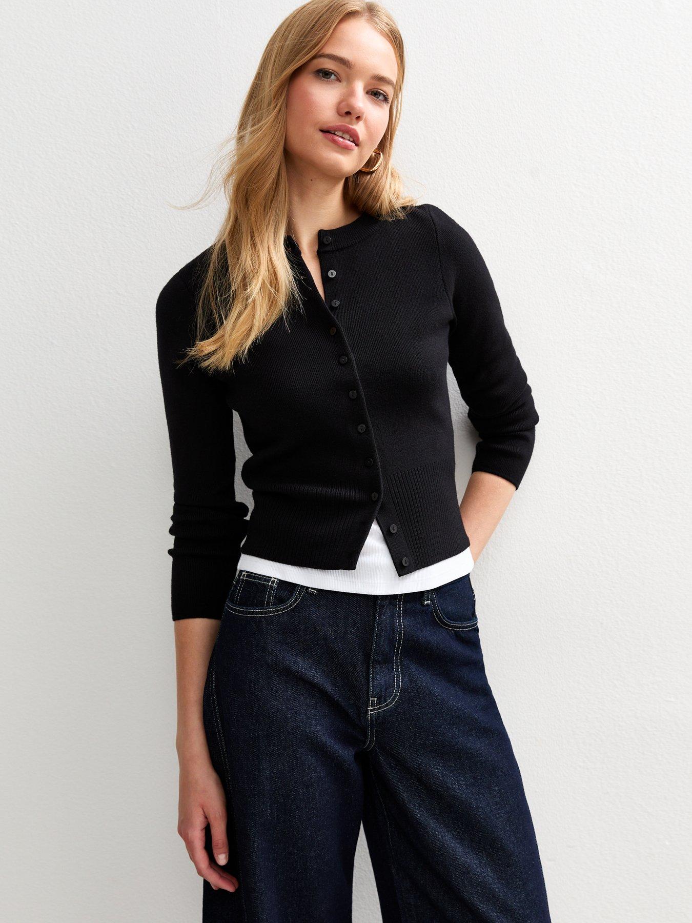New Look Compact Crew Neck Cardigan- Black