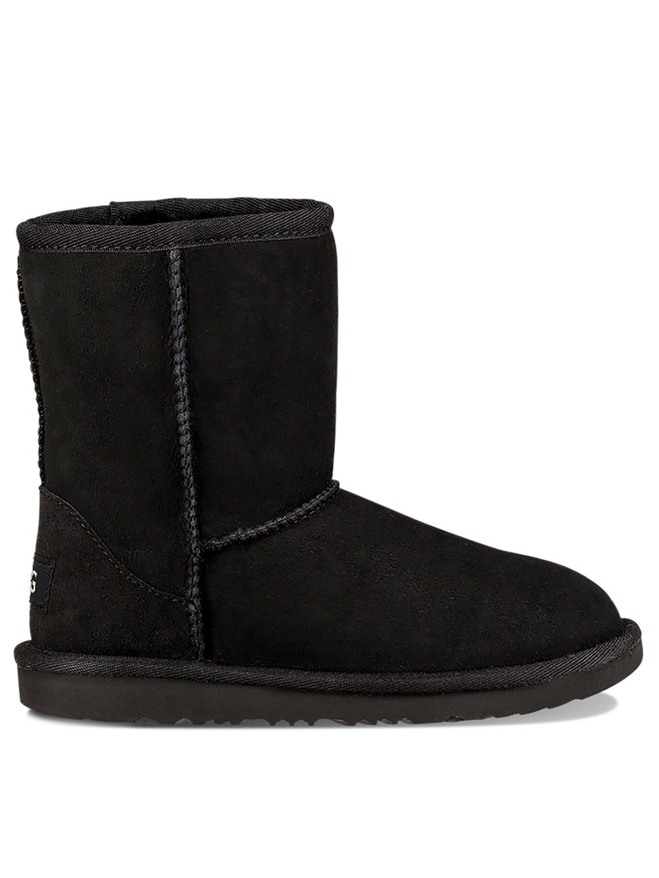UGG® Classic II for Kids in Black, Size 12K, Twinface/Polyester/Wool - Image 6