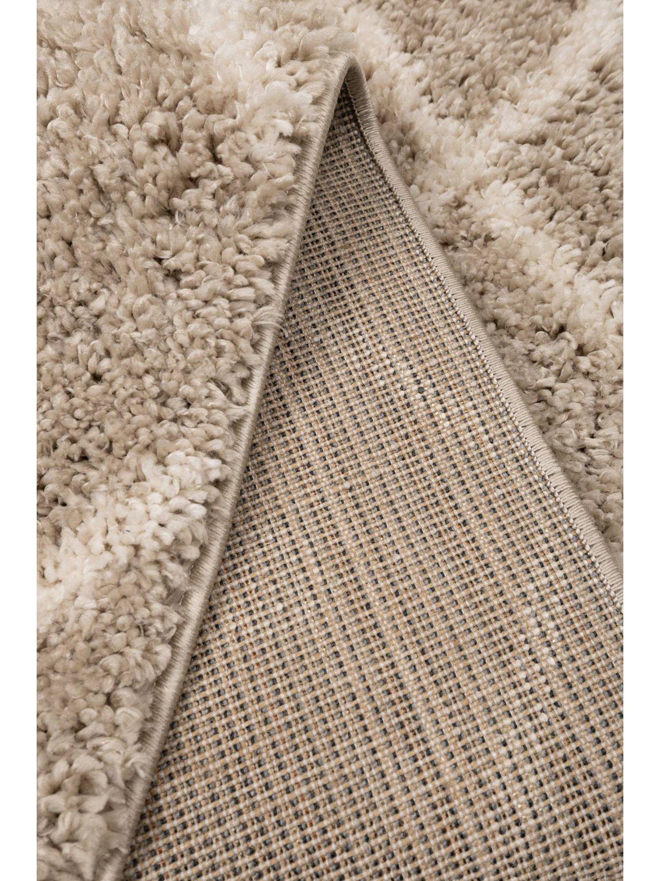 Image 4 of 4 of Very Home Snug Diamonds Rug - Natural