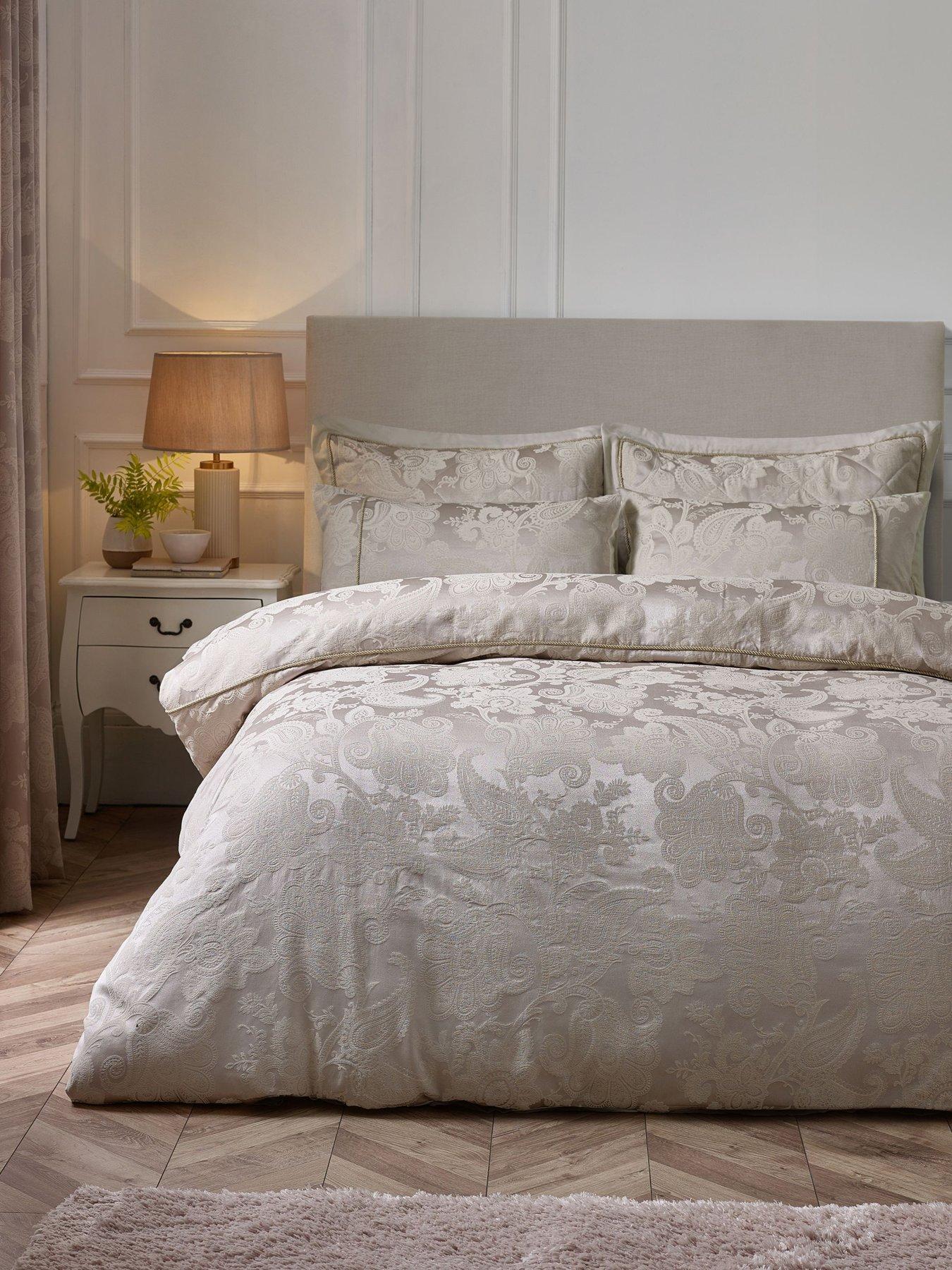 Image 3 of 5 of Catherine Lansfield Opulent Jacquard Duvet Set