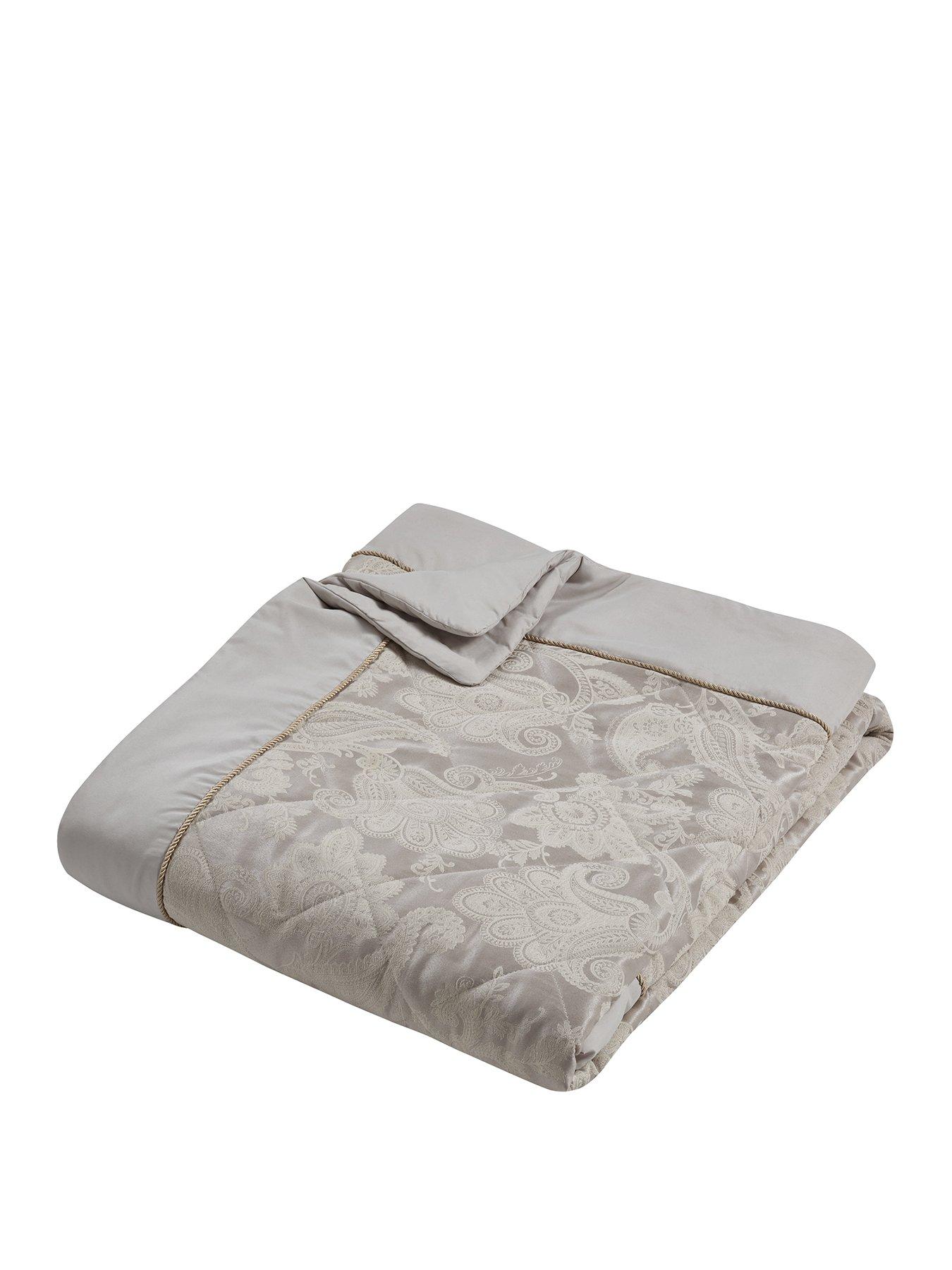 Image 2 of 4 of Catherine Lansfield Opulent Jacquard Bedspread- 240x260cm