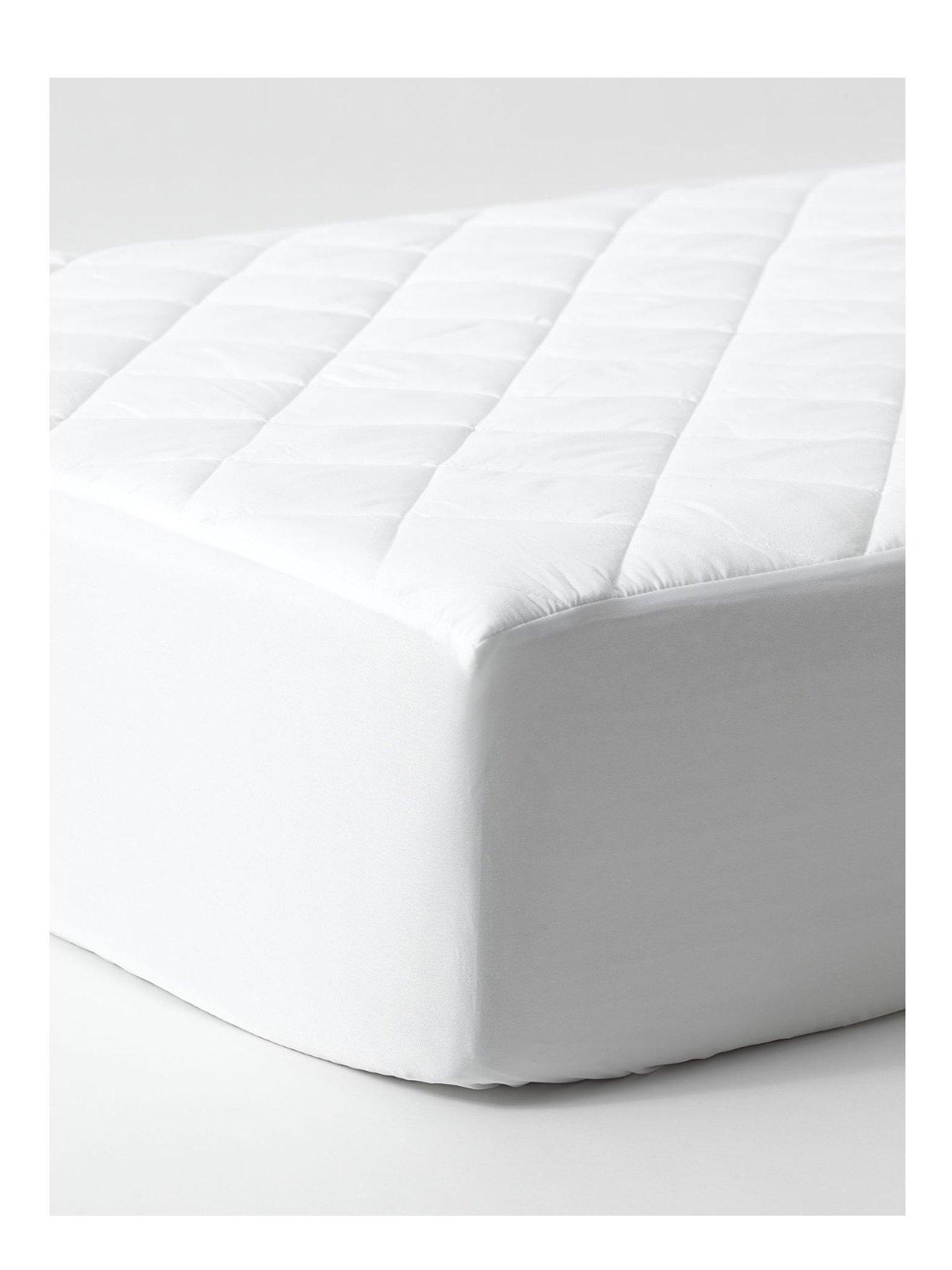 The Fine Bedding Company Allergy Defence Anti Allergy Mattress Protector