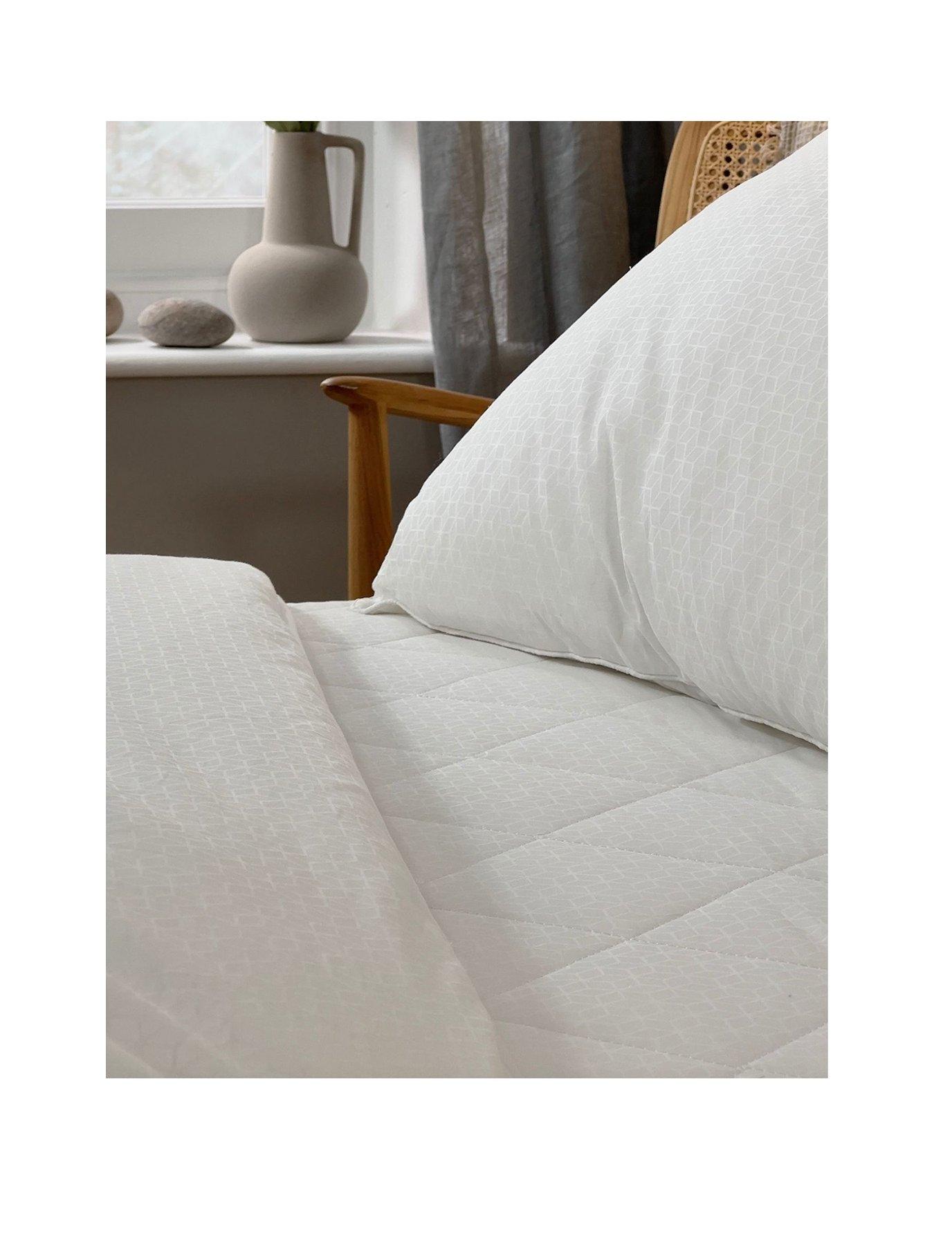 undefined Smart Temperature Cooling Cotton Mattress Protector