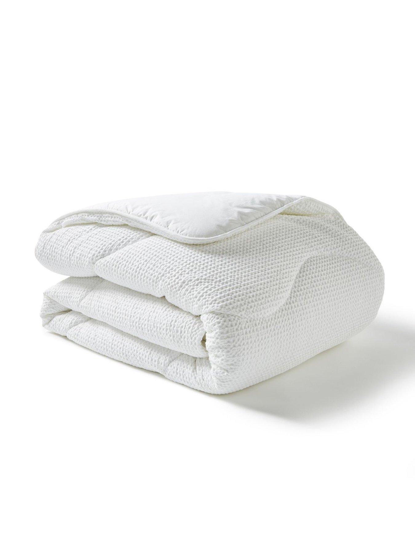 Image 5 of 7 of Night Lark Waffle 4.5 Tog Coverless Summer Duvet&nbsp;- White
