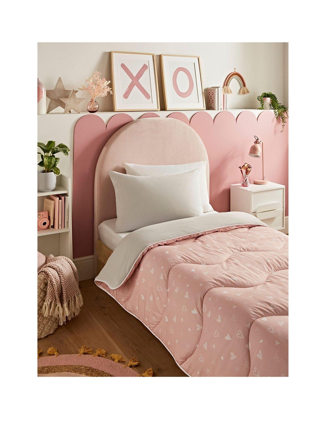 undefined Dreamy Hearts 4.5 Tog Junior Coverless Duvet Set