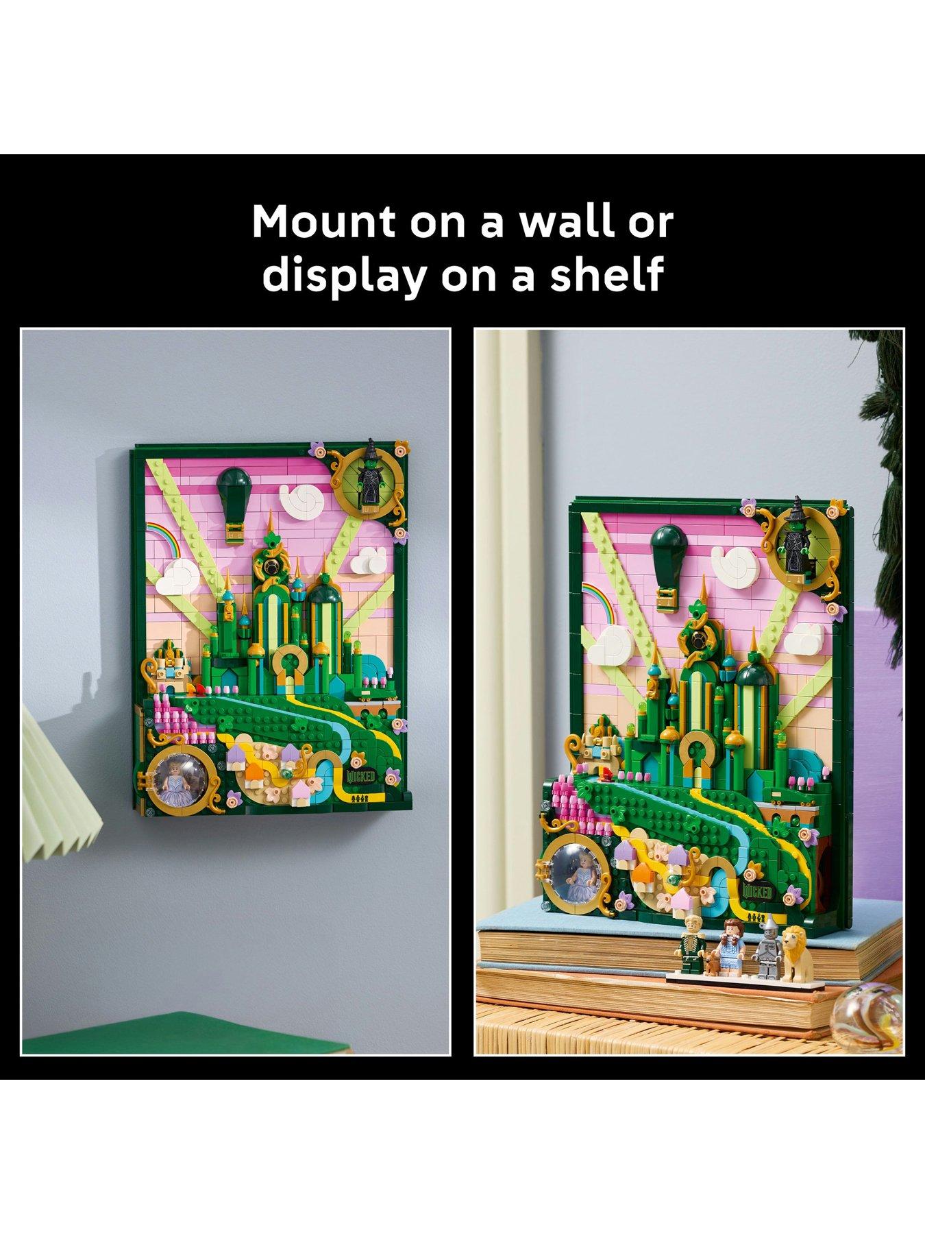 LEGO® Wicked Emerald City Wall Art 1518 Piece Building Kit (75685)