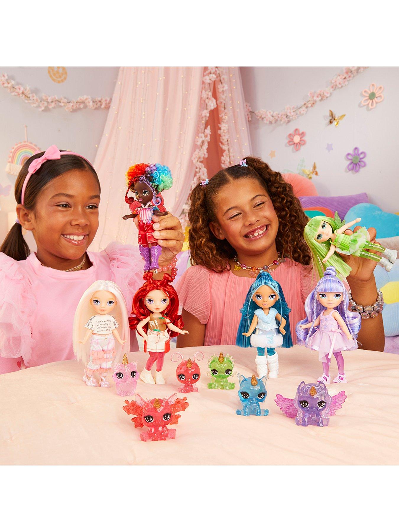 Image 2 of 8 of Rainbow High Littles Fantasy Doll Emerald