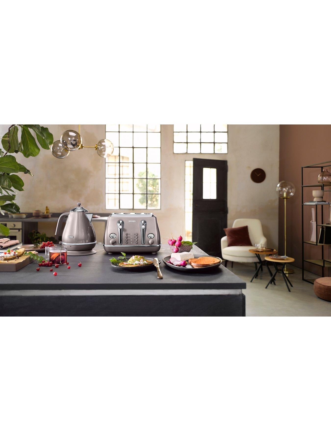 Image 6 of 7 of DeLonghi Icona Metallics Toaster - Pink