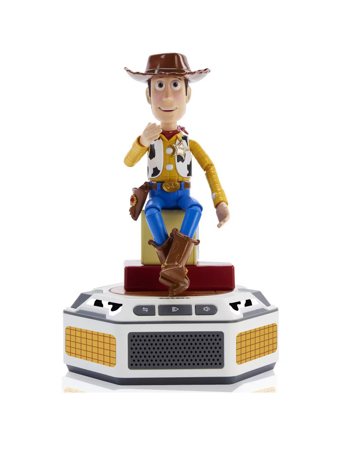 Robosen Mini Animated Robot and Base Set - Woody