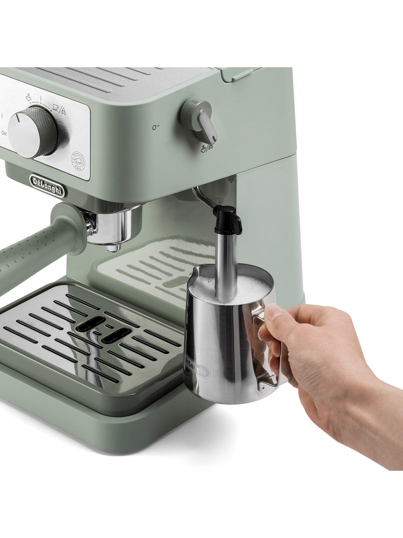 Image 4 of 5 of DeLonghi Stilosa, Barista Espresso Machine &amp; Cappuccino Maker, EC260.GR