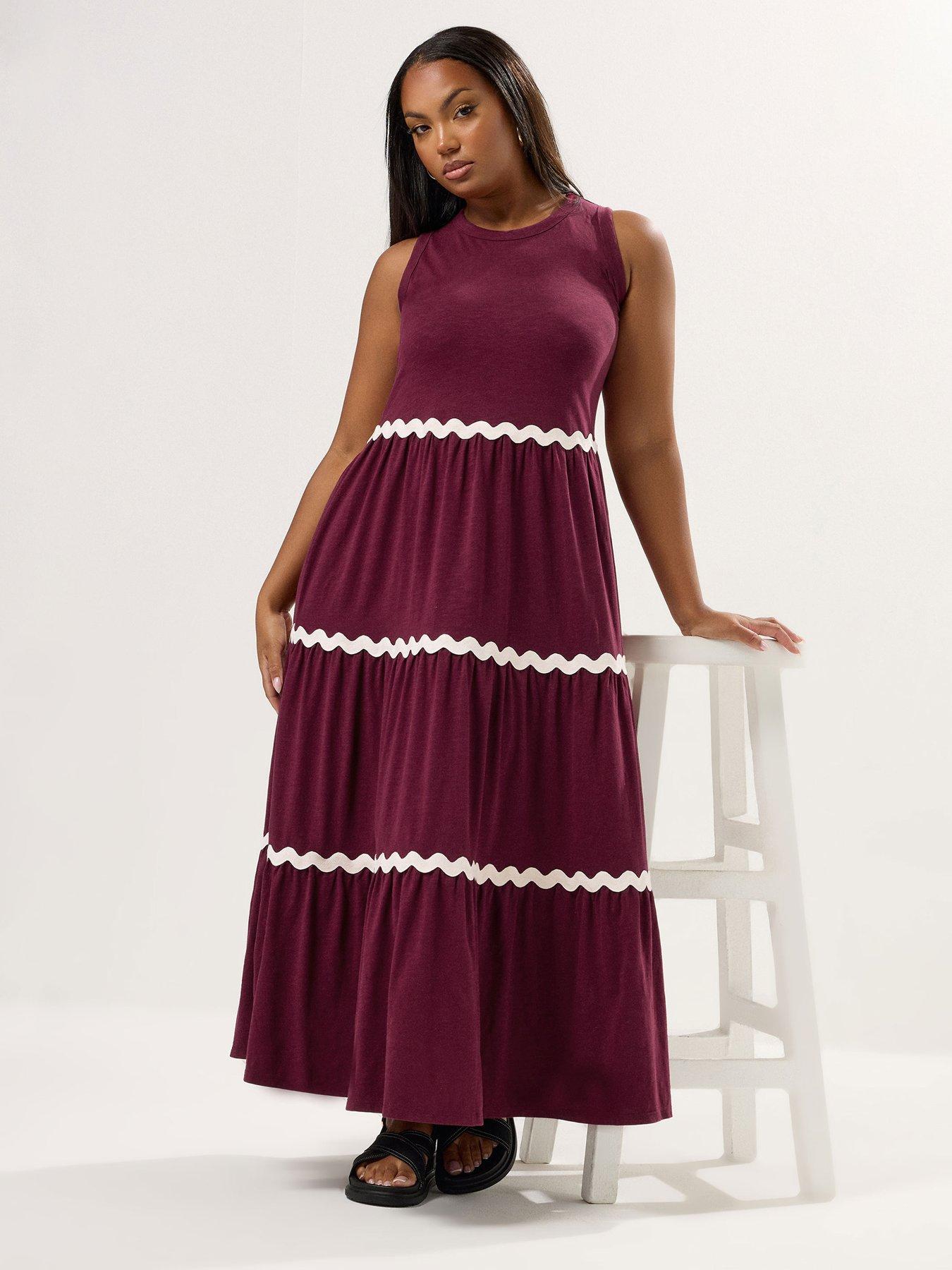 undefined Curve Contrast Trim Tiered Dress