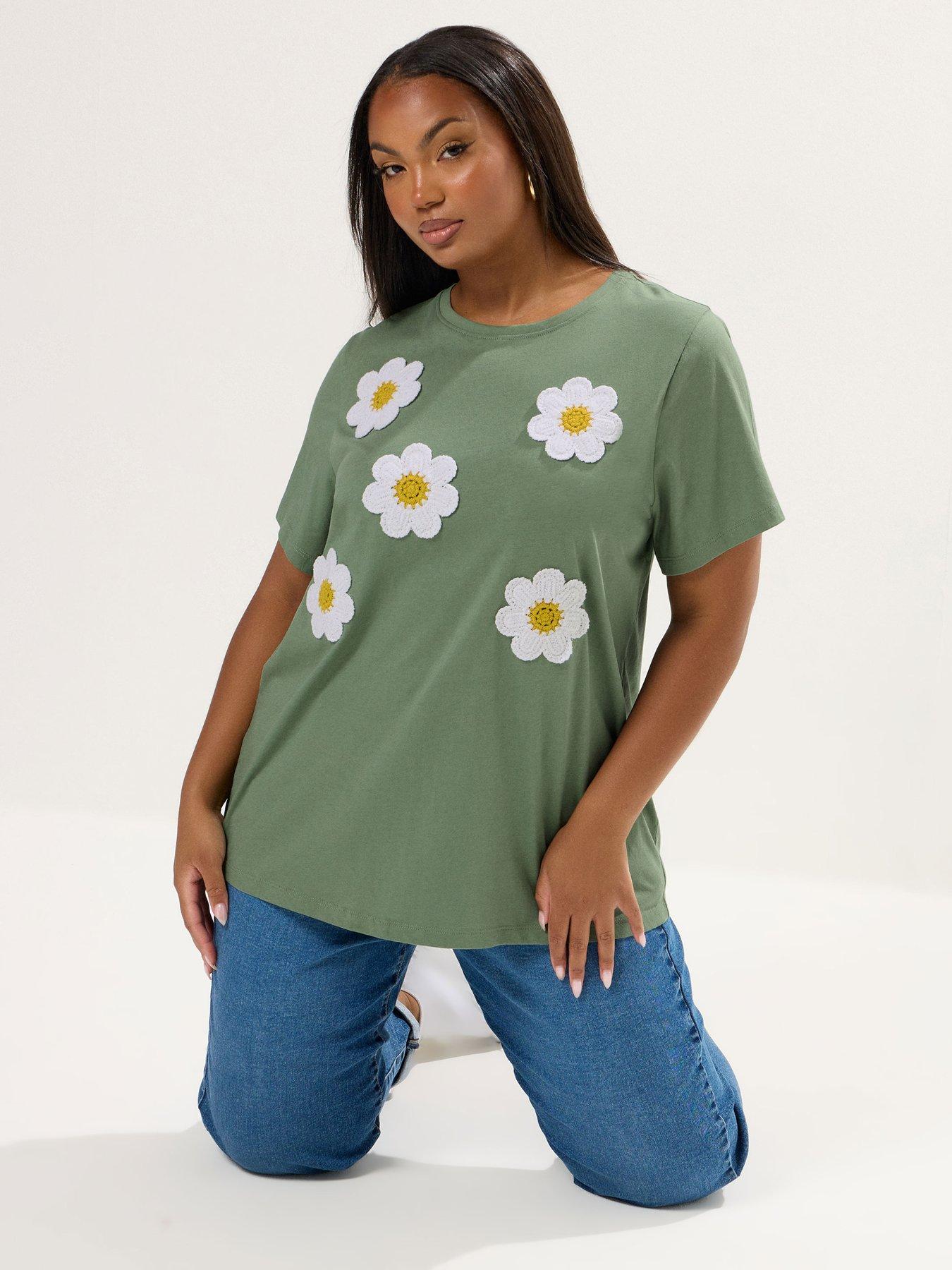 undefined Curve Applique Daisy T-shirt