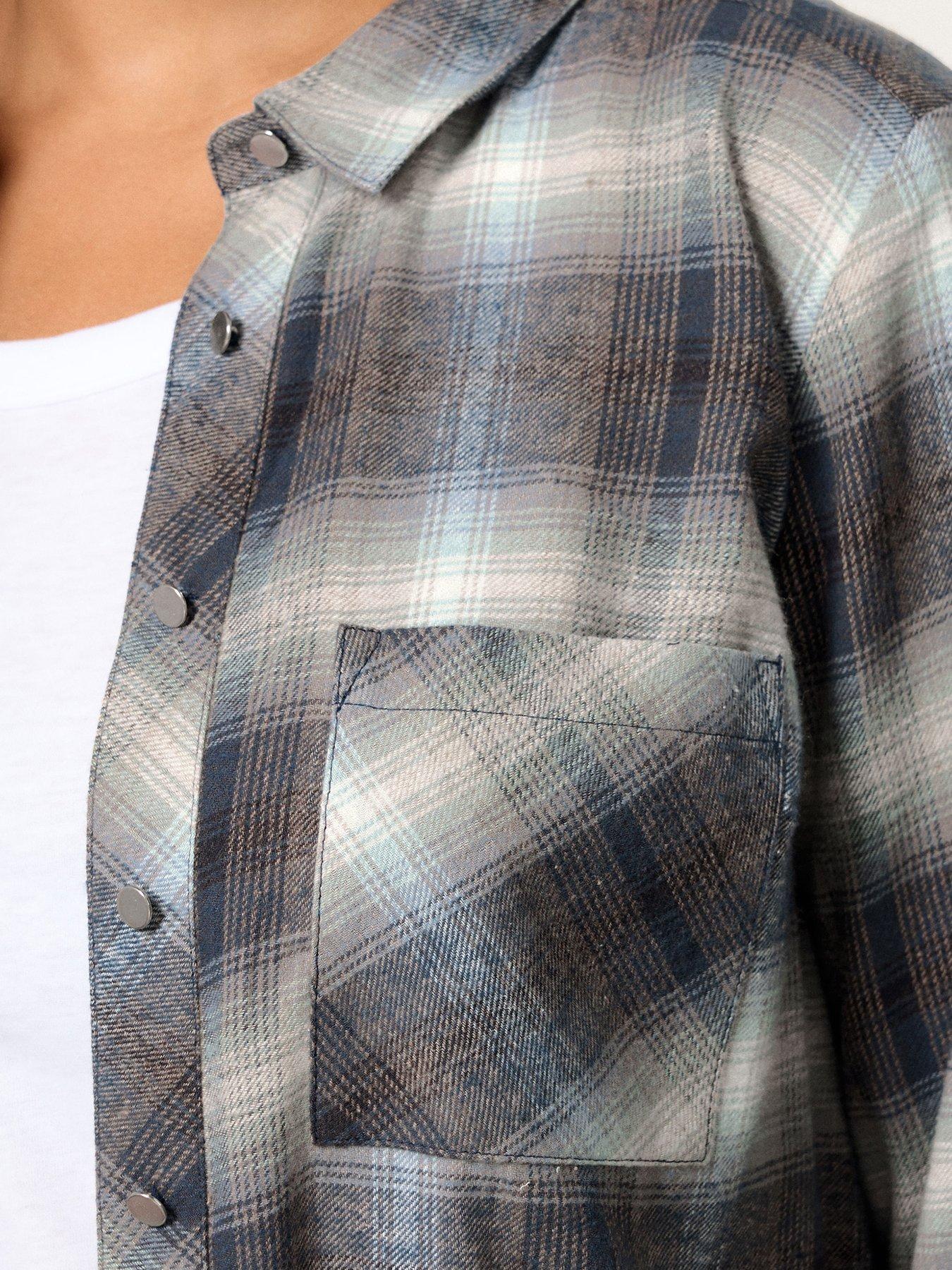 Image 4 of 5 of Yours Curve Boyfriend Check Shirt - Blue