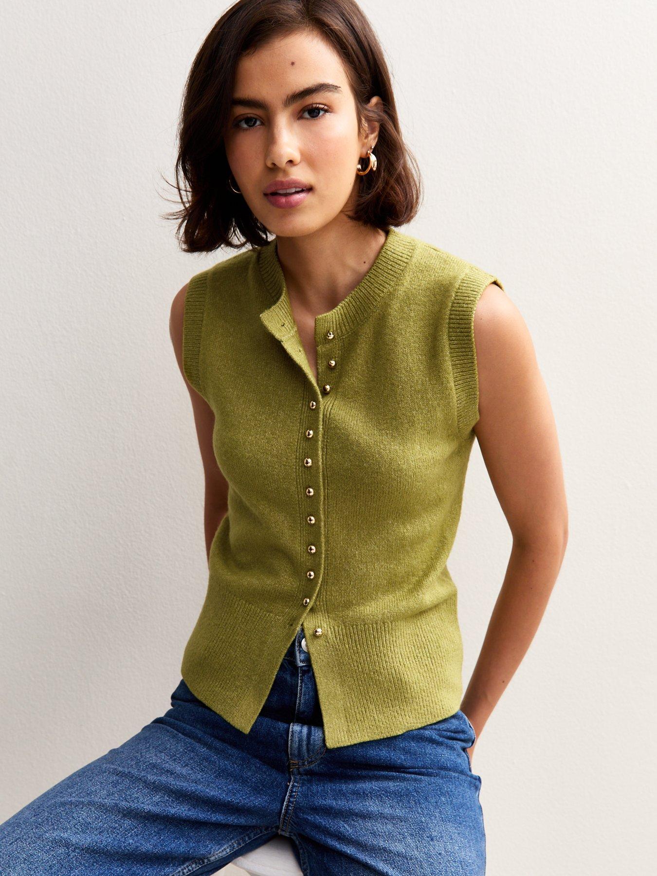 undefined Crew Neck Contrast Button Knit Waistcoat - Green