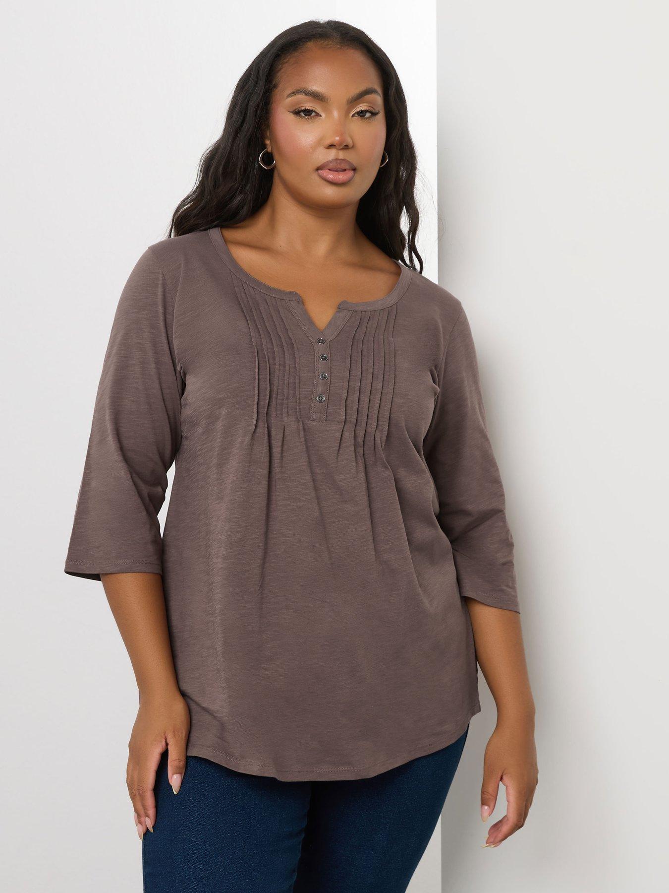 undefined Curve Pintuck Henley Top - Brown