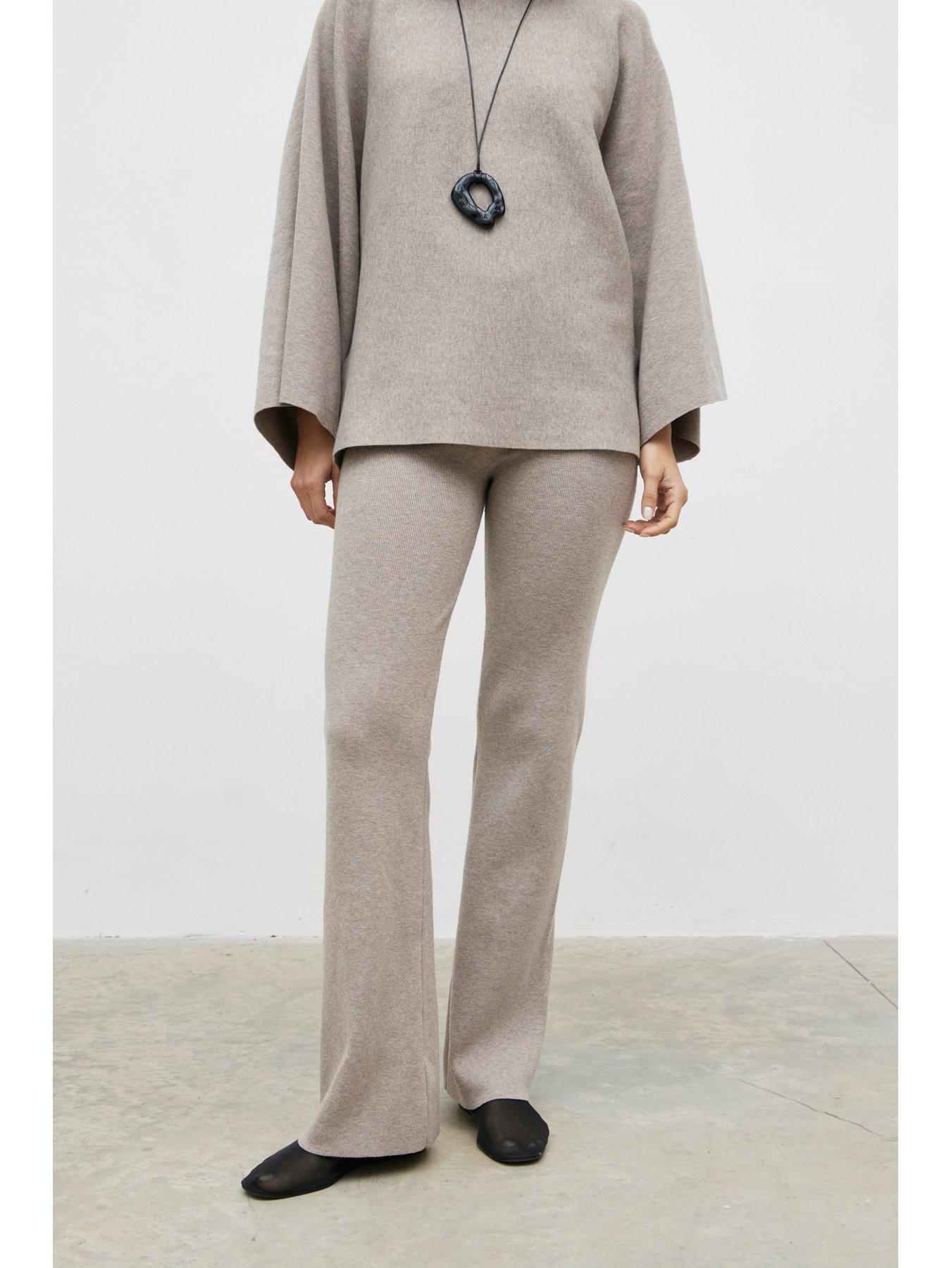 Pretty Lavish Aurelie Knit Trouser - Beige