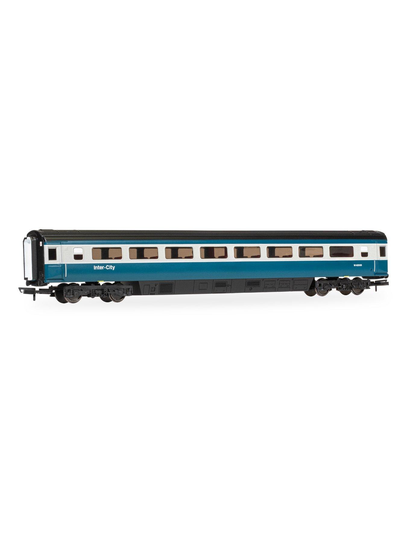Image 5 of 7 of Hornby British Rail&nbsp;High Speed Retro Train Set