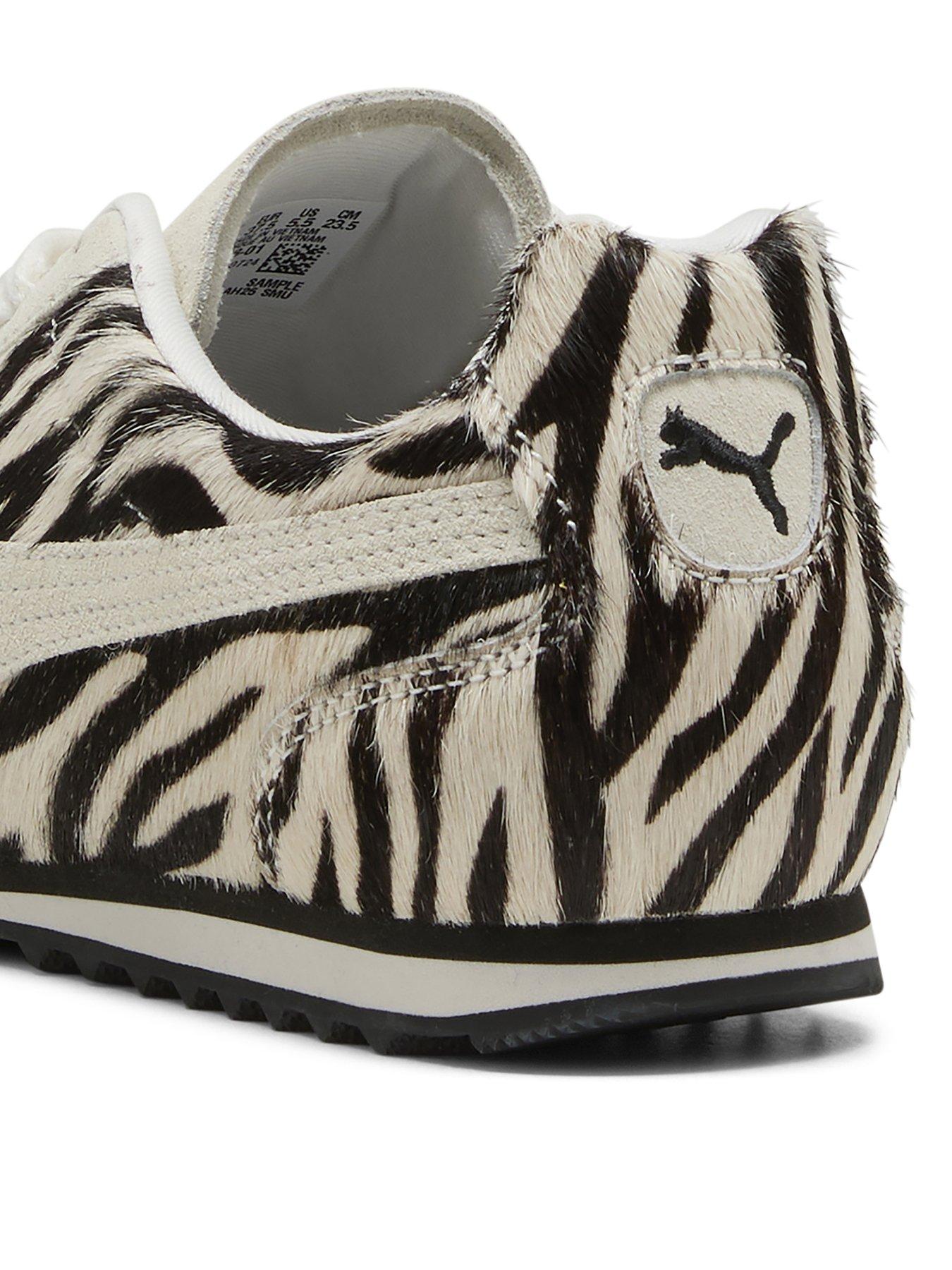 Image 3 of 7 of Puma Unisex Arizona Zebra Pony Hair Trainer - Black/white