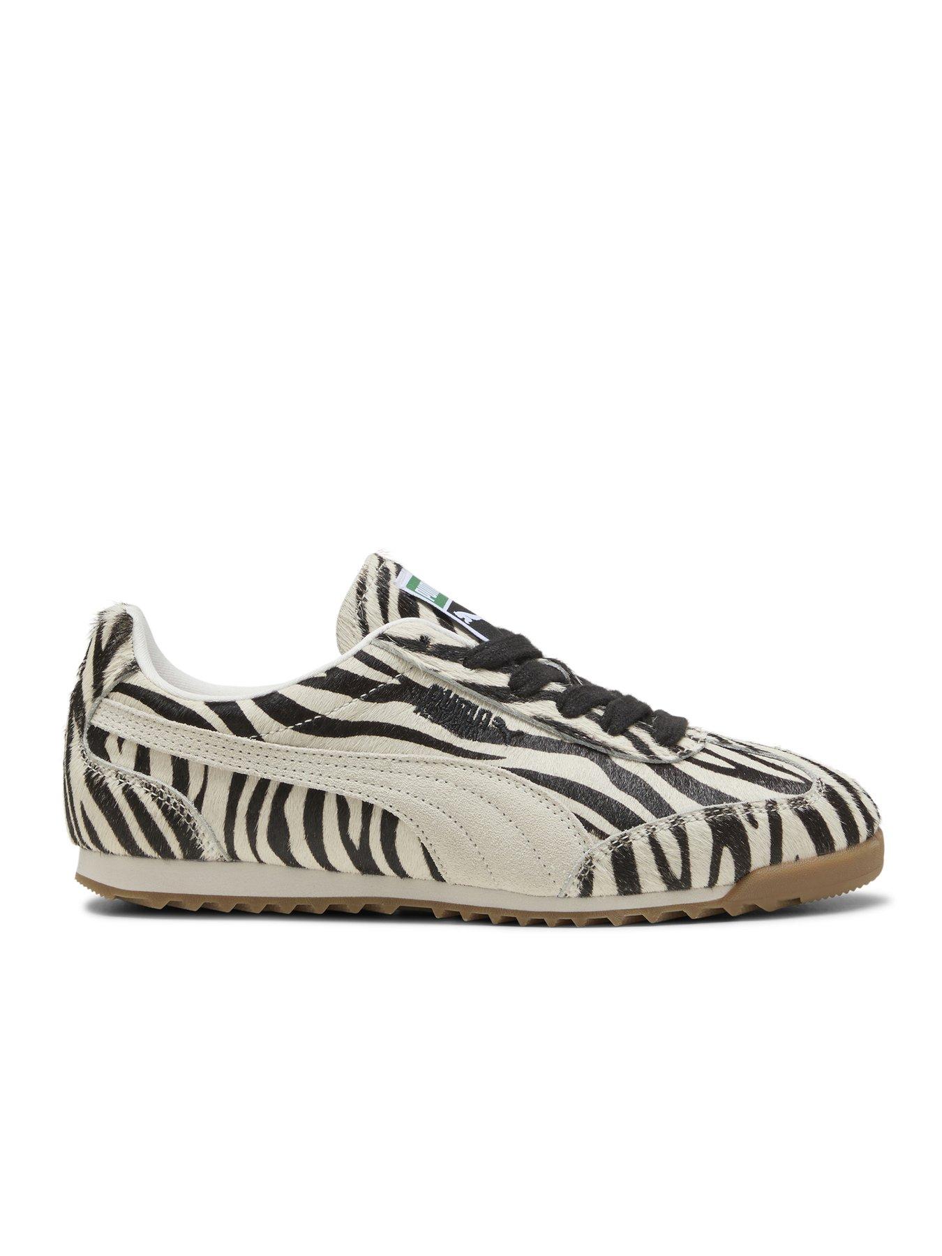Image 6 of 7 of Puma Unisex Arizona Zebra Pony Hair Trainer - Black/white