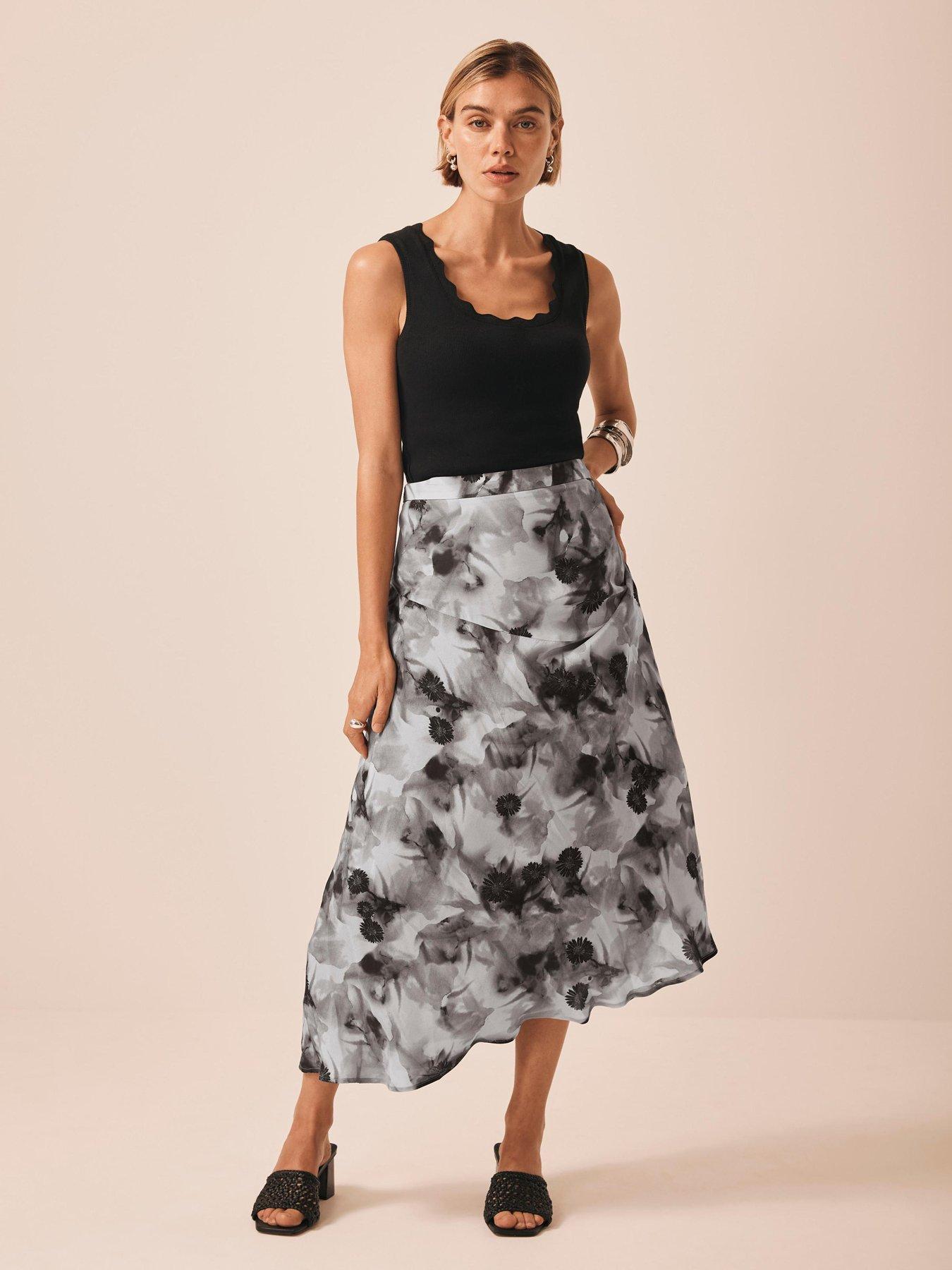 undefined Grey Abstract Print Skirt