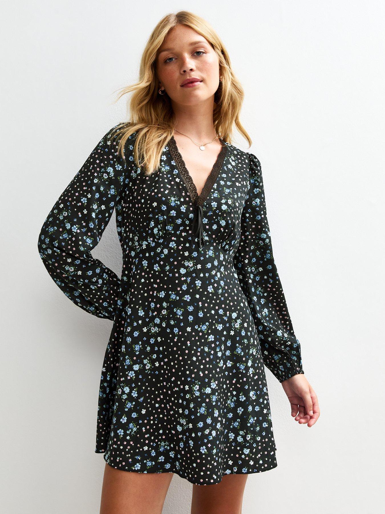 undefined Floral Print Lace Trimmed V-Neck Mini Dress - Black
