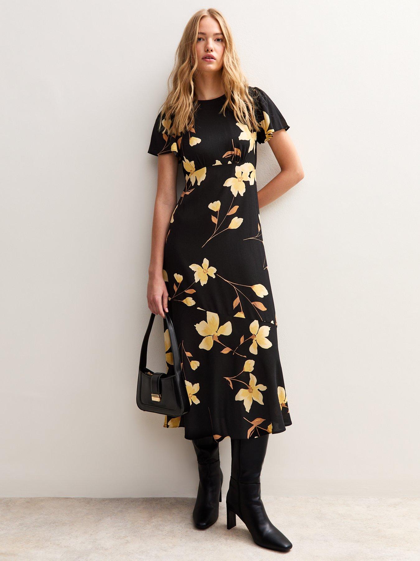 undefined Floral Print Tiered Midi Dress - Black
