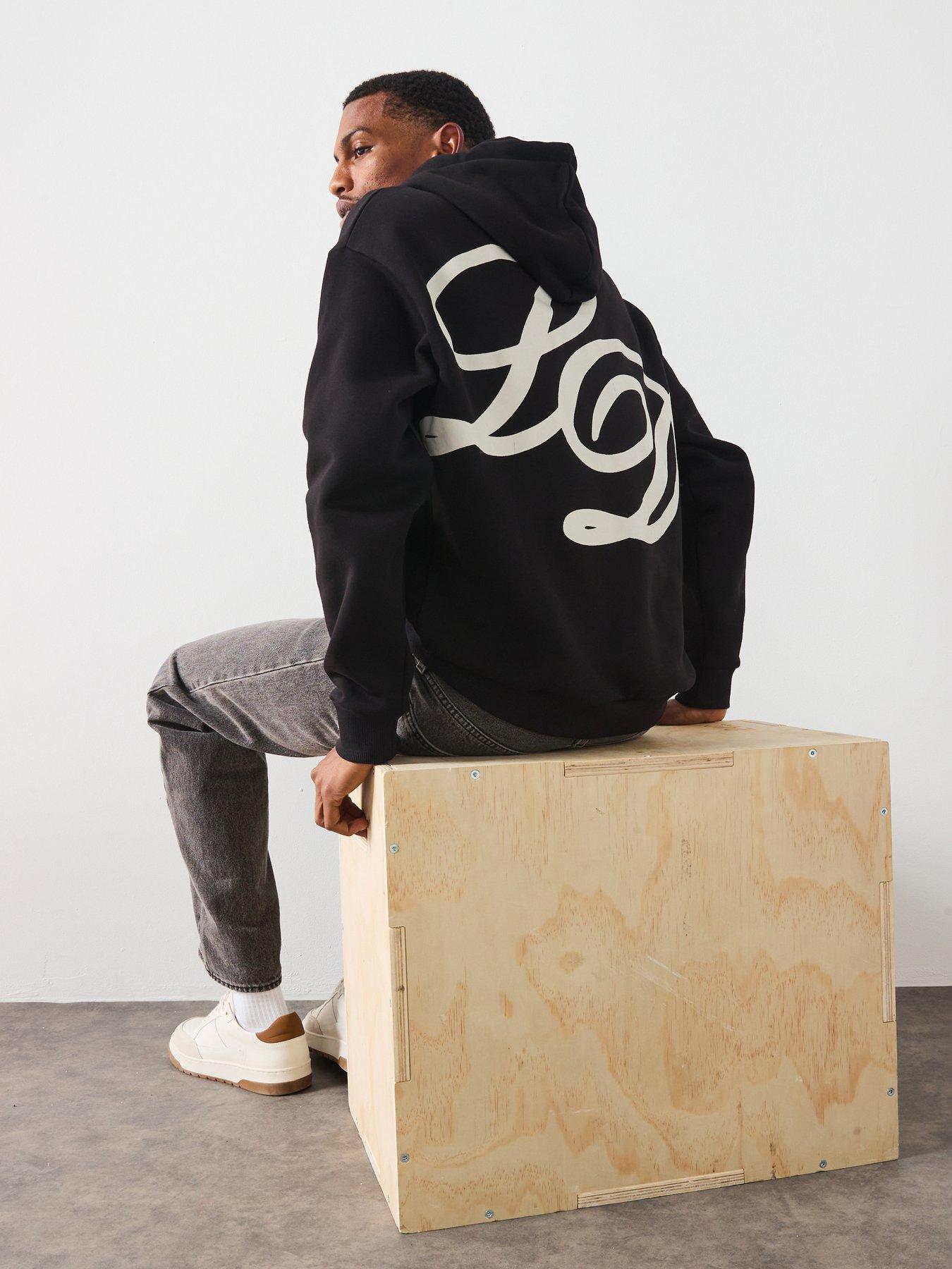 les-deux-danton-large-back-initial-overhead-hoodie-black