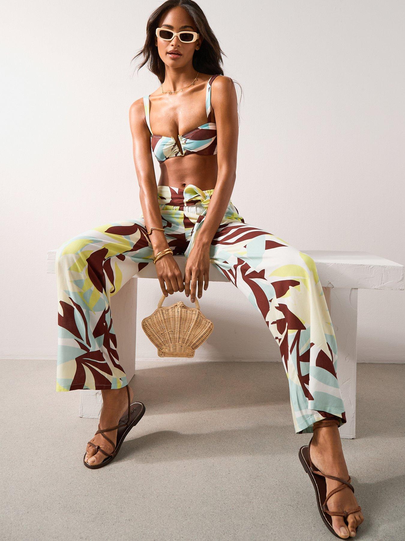 Image 3 of 7 of The Very Collection Printed Beach Trousers - Multi
