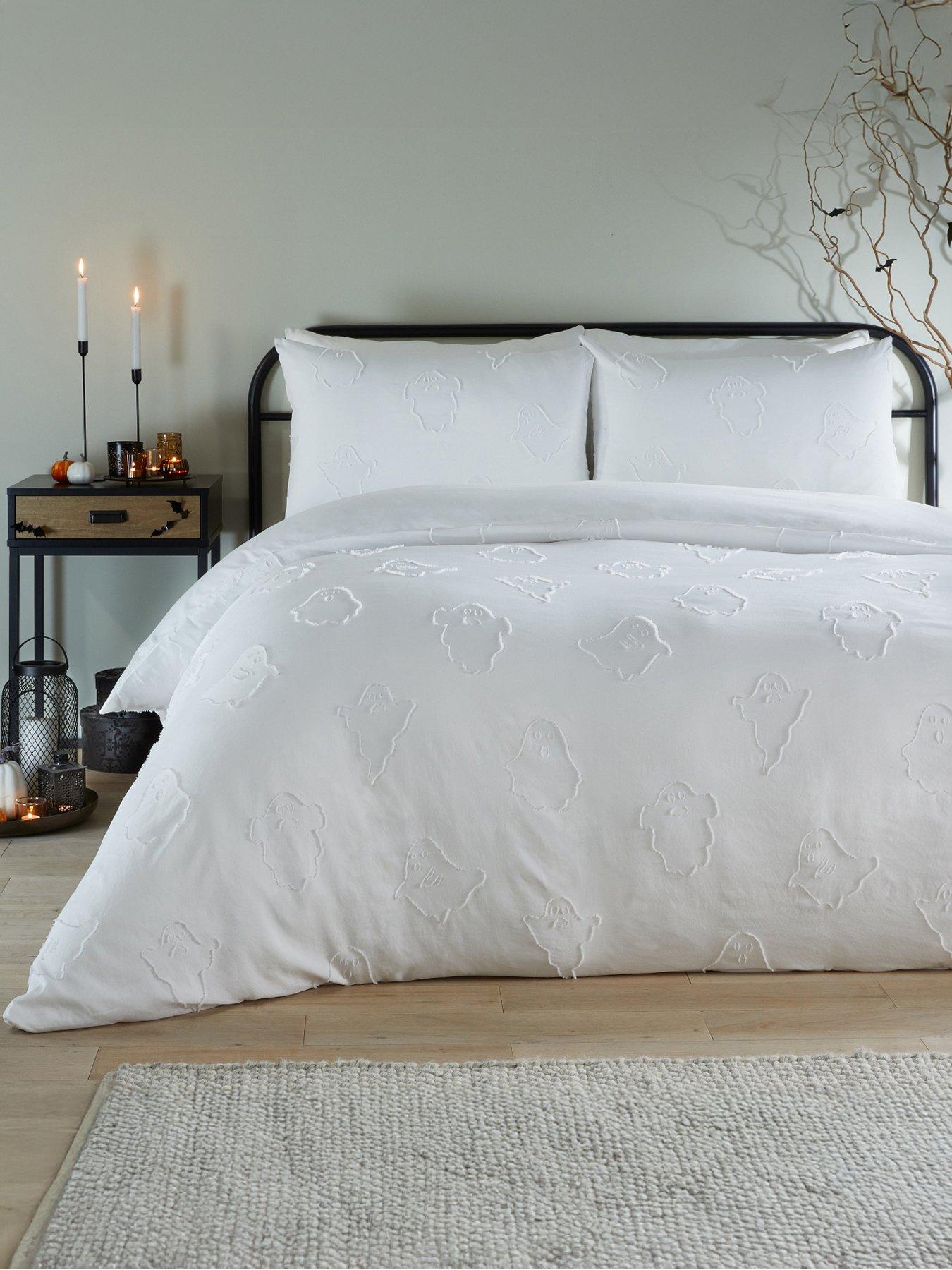 Duvet Day Ghostly Ghouls Halloween Duvet Set White