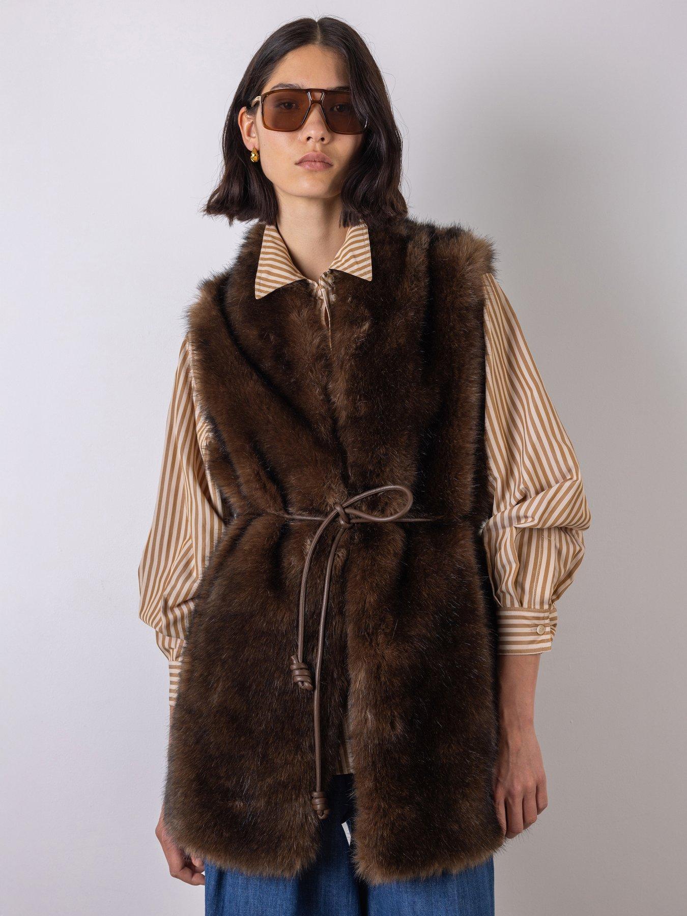 Vi.ve.re Juliette Belted Fur Gilet - Ash Brown
