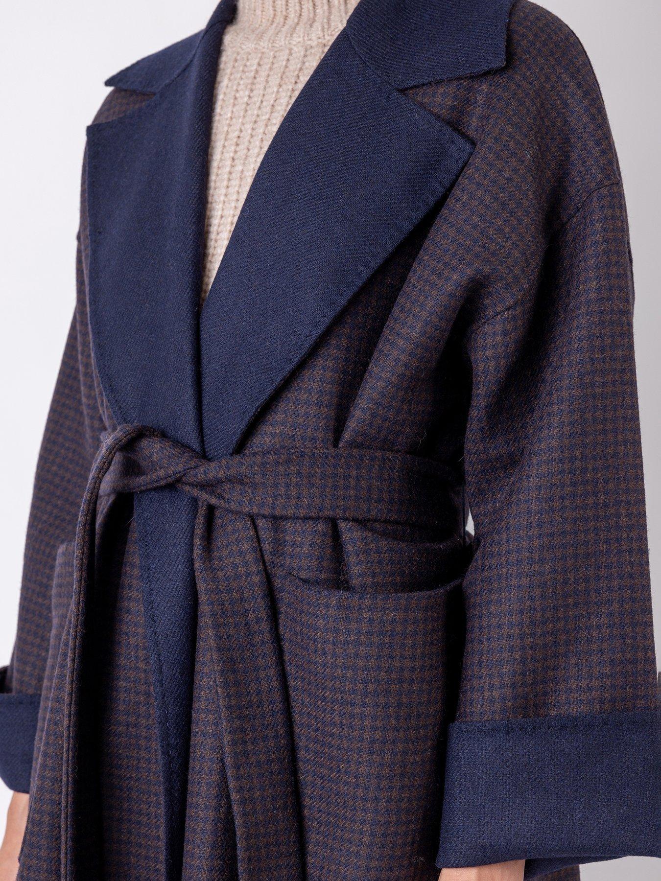 Image 3 of 3 of Vi.ve.re Sally Belted Coat - Navy/brown