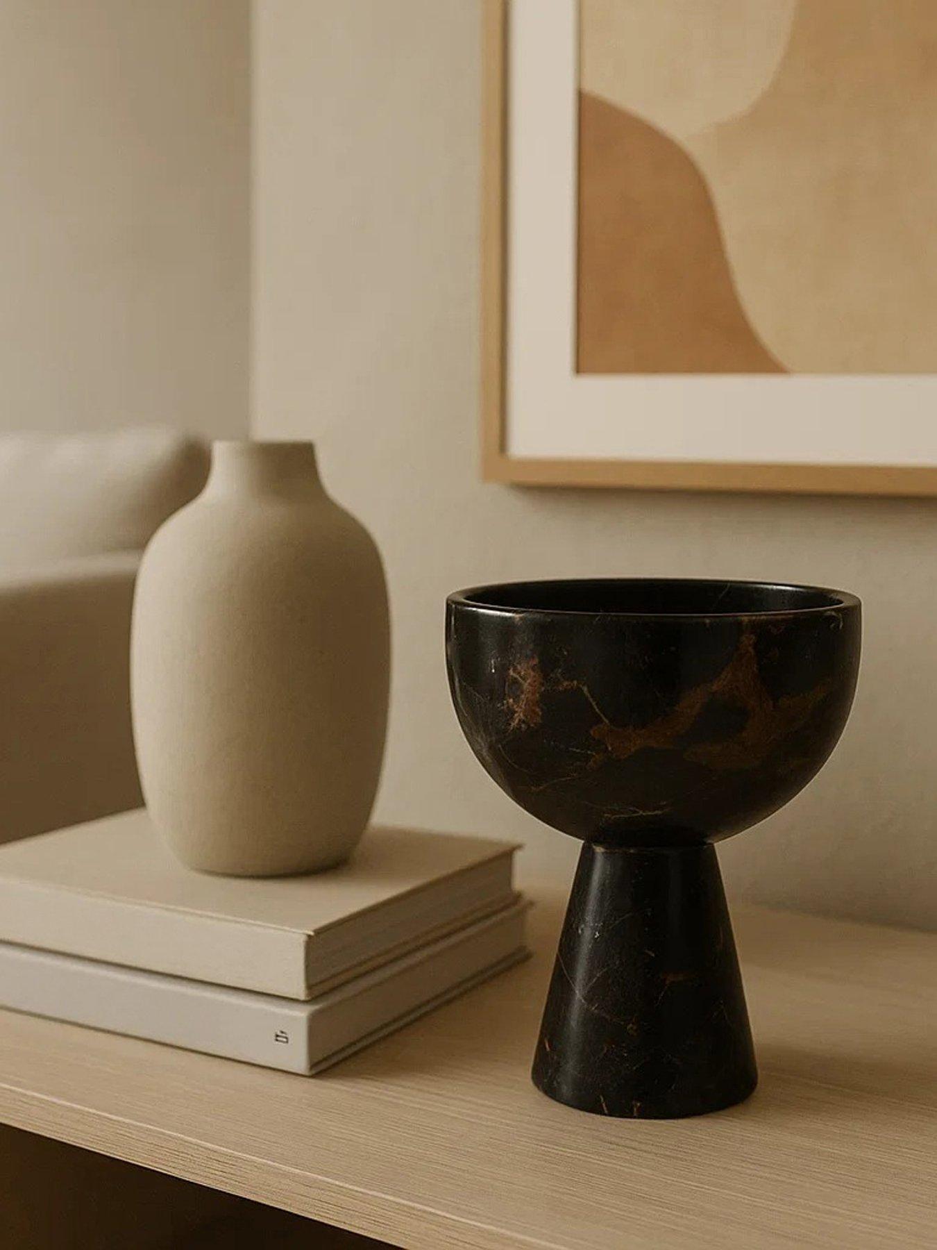 undefined Salmo Small Black Marble Pedestal Bowl