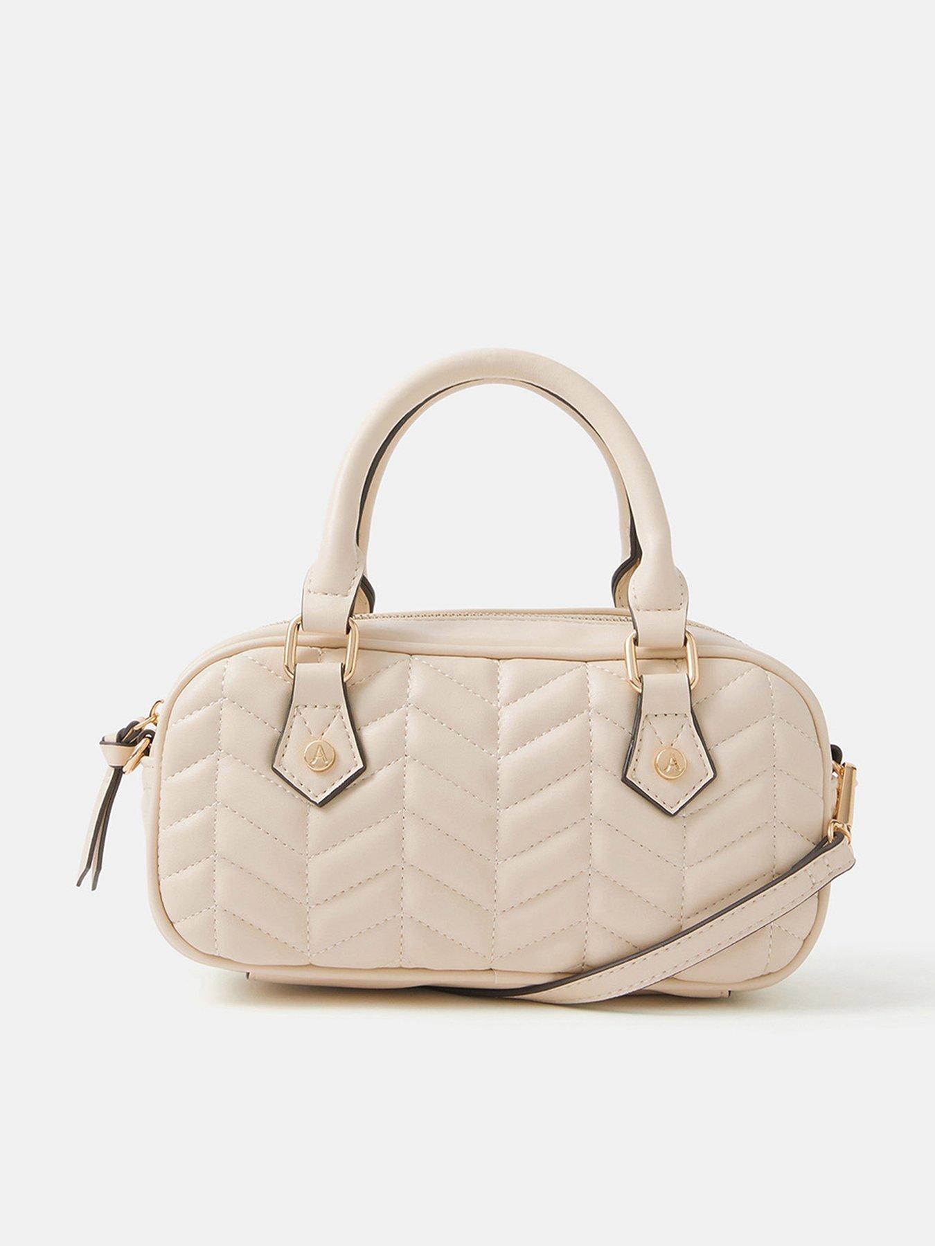 undefined Chevron Quilted Crossbody Handbag - Cream