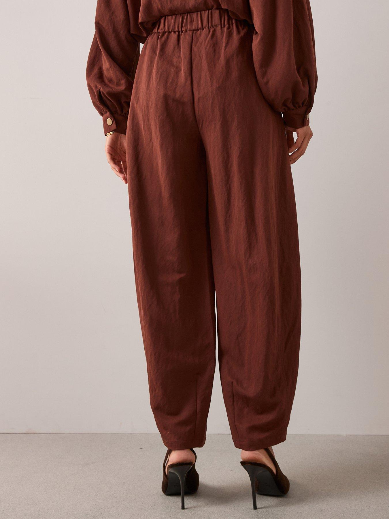Image 2 of 6 of The Very Collection Barrel Leg Jogger&nbsp; - Brown