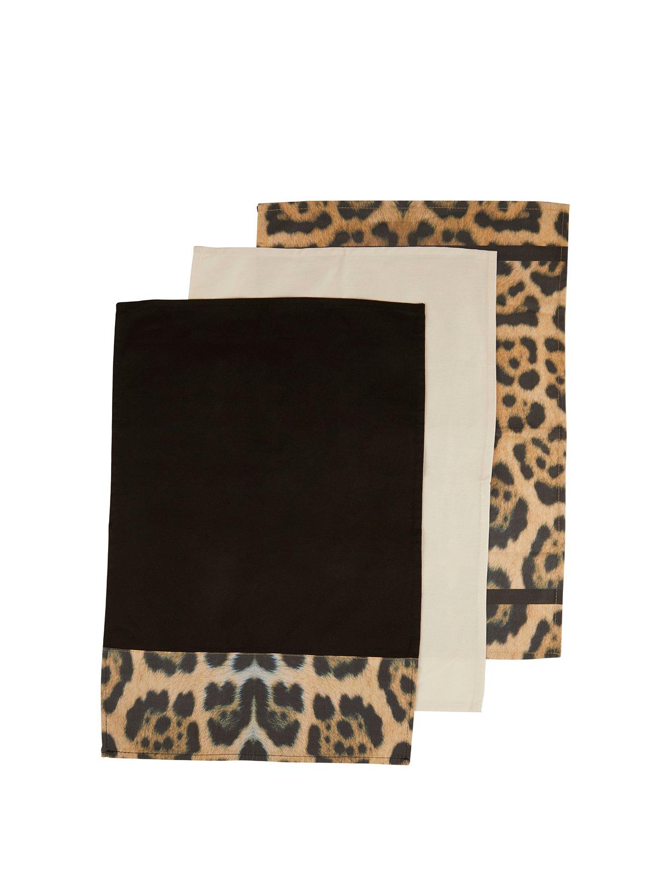 Image 1 of 1 of Interiors By Premier London Leo Set Of 3 Tea Towels In Leopard Print