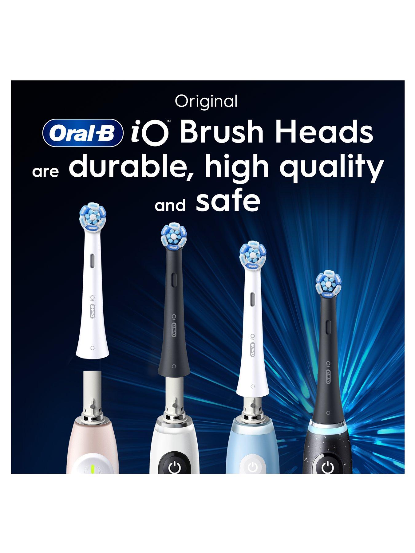 Image 7 of 7 of Oral-B iO Ultimate Clean Black 4ct