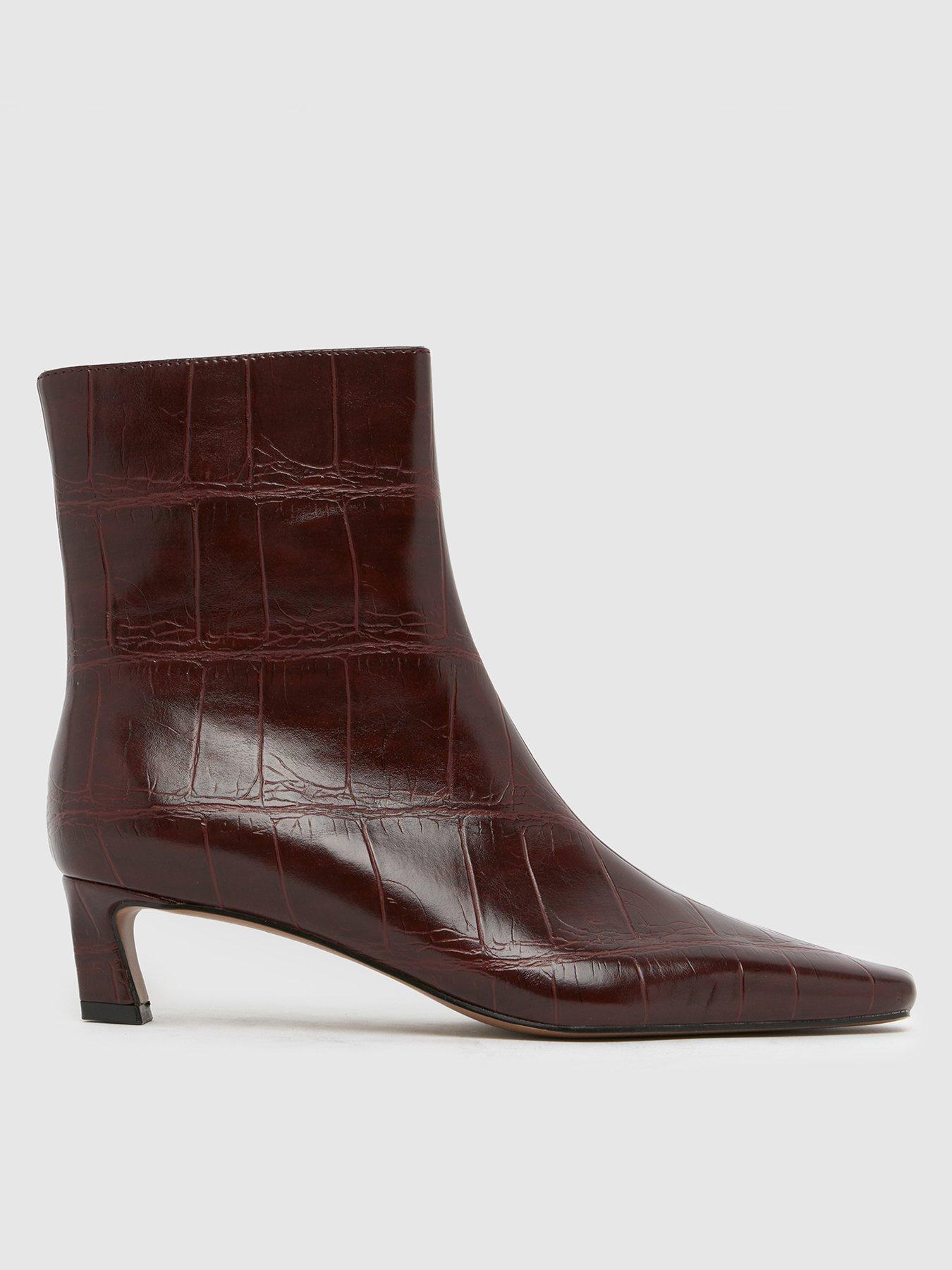 schuh-bexley-kitten-heel-boot-red