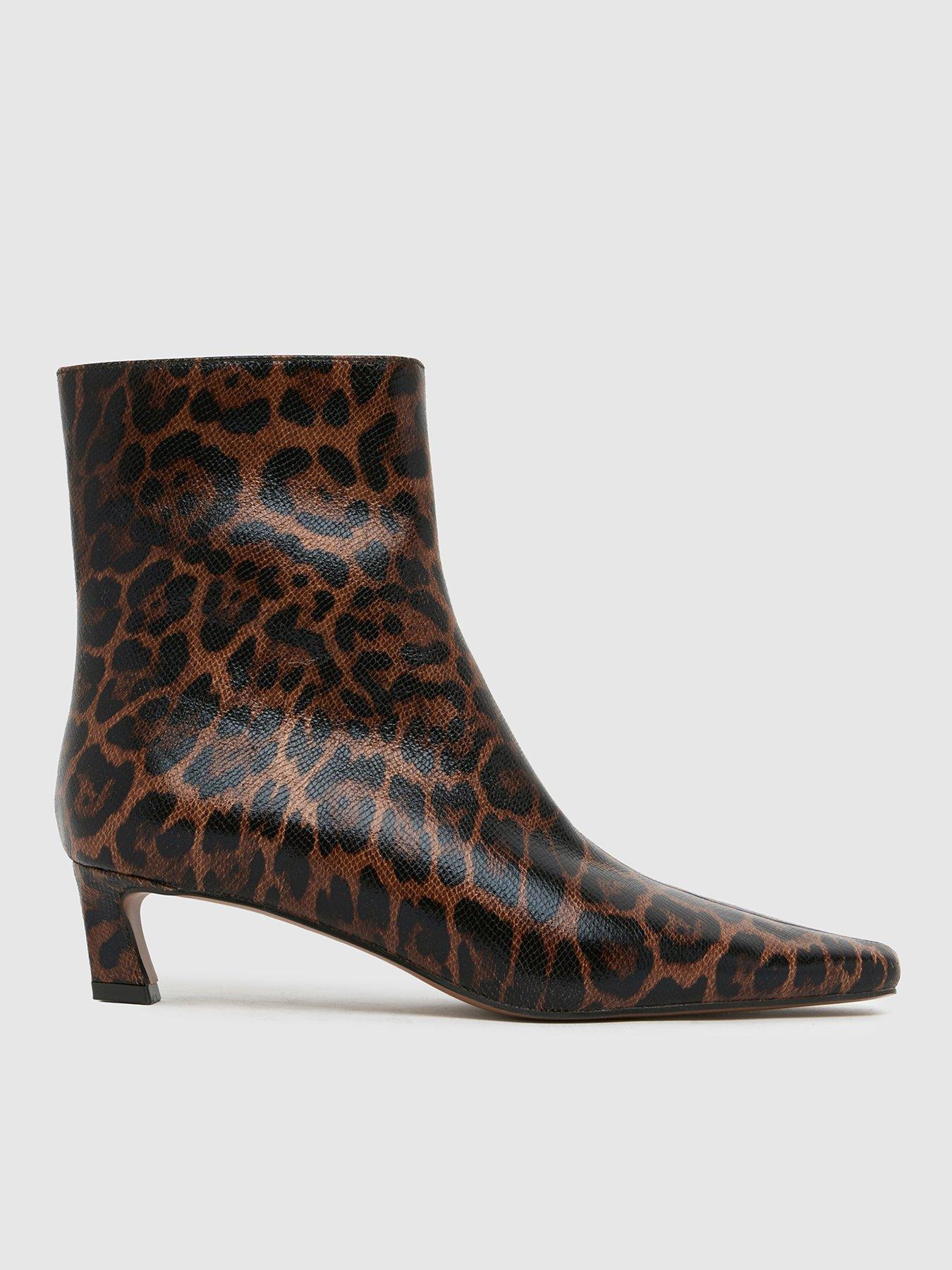 Schuh Bexley Kitten Heel Boot - Brown Multi