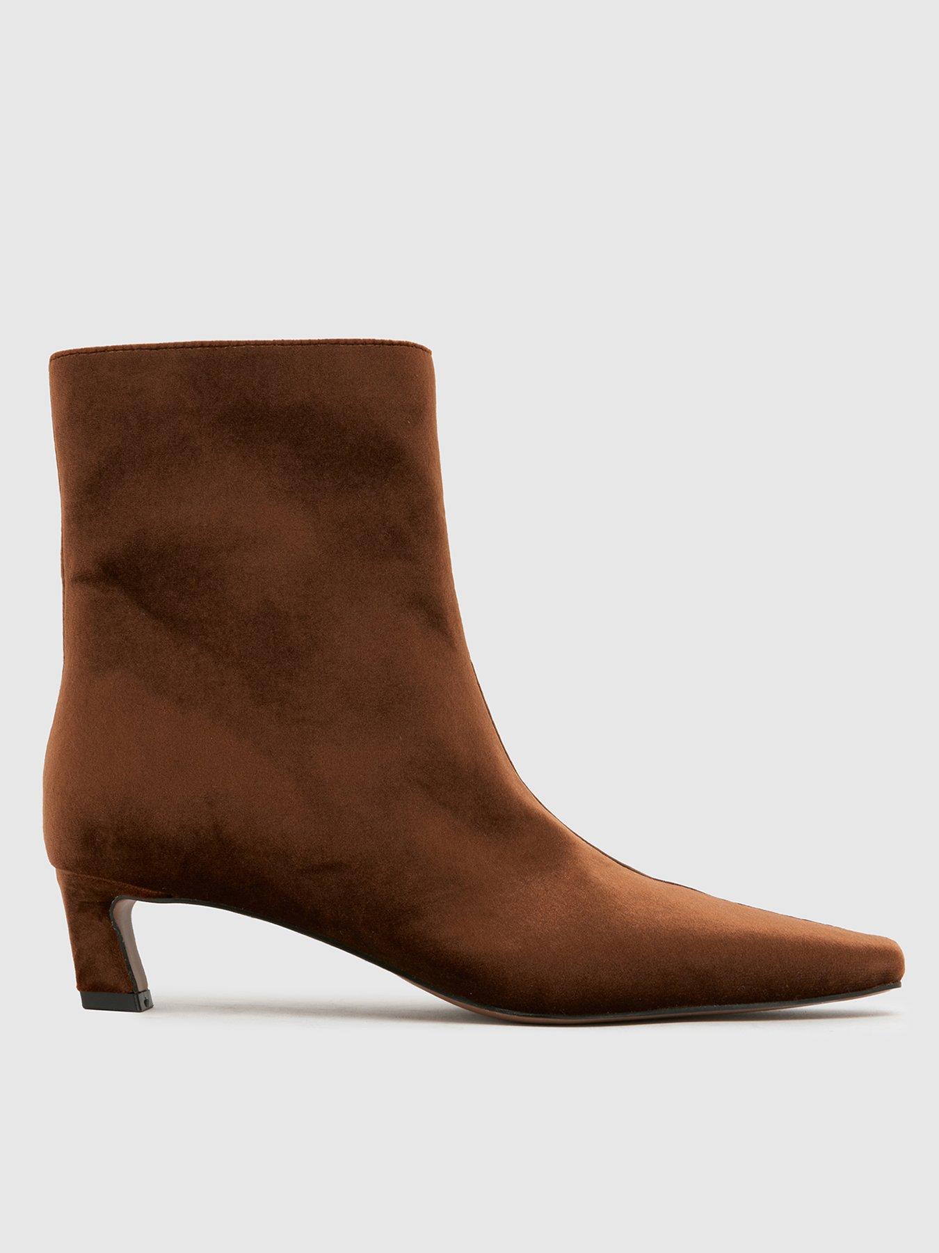 Schuh Bexley Velvet Ankle Boot - Light Brown