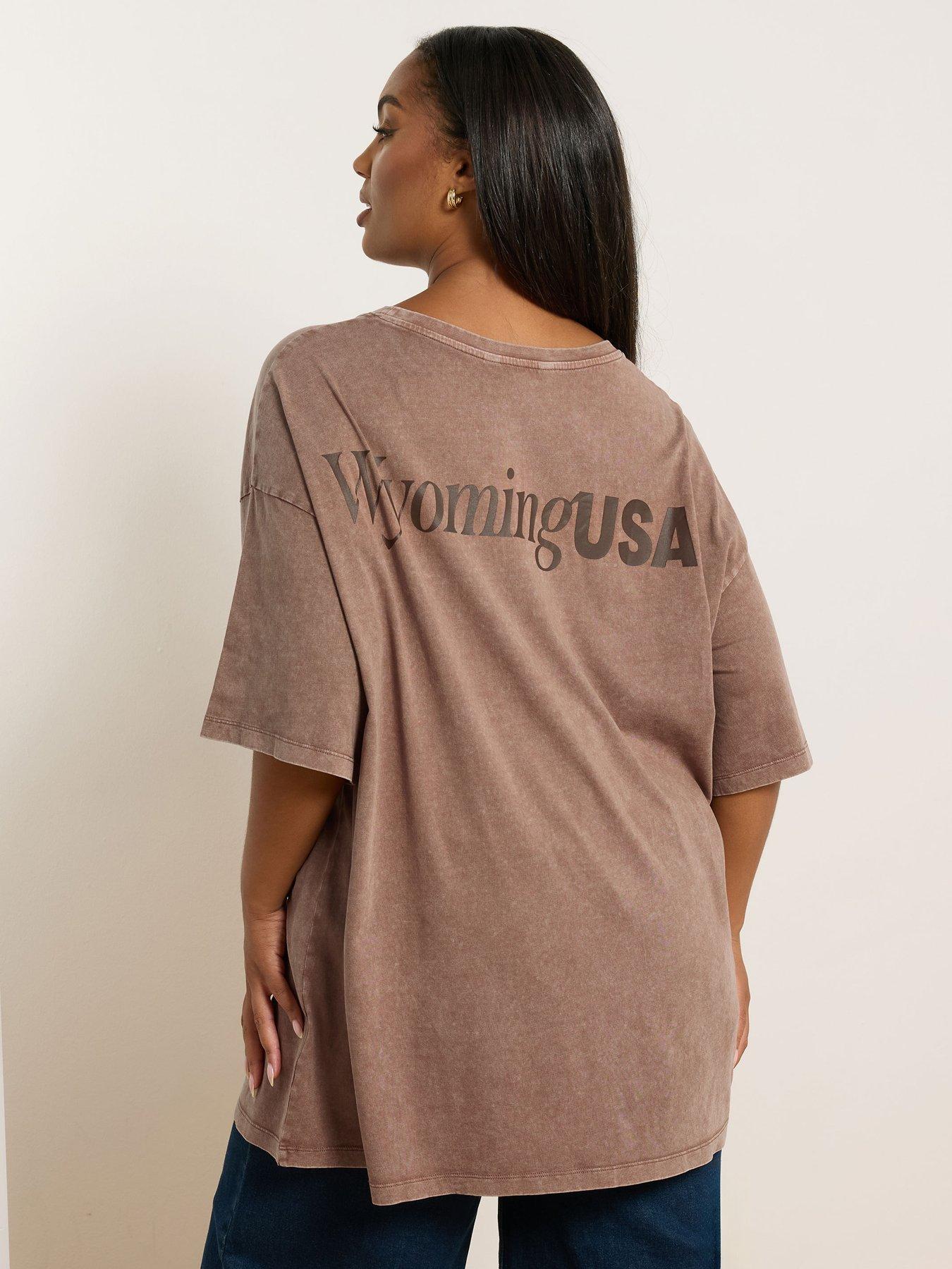 Image 2 of 4 of Yours Curve Placement Print Relaxed T-Shirt - Brown