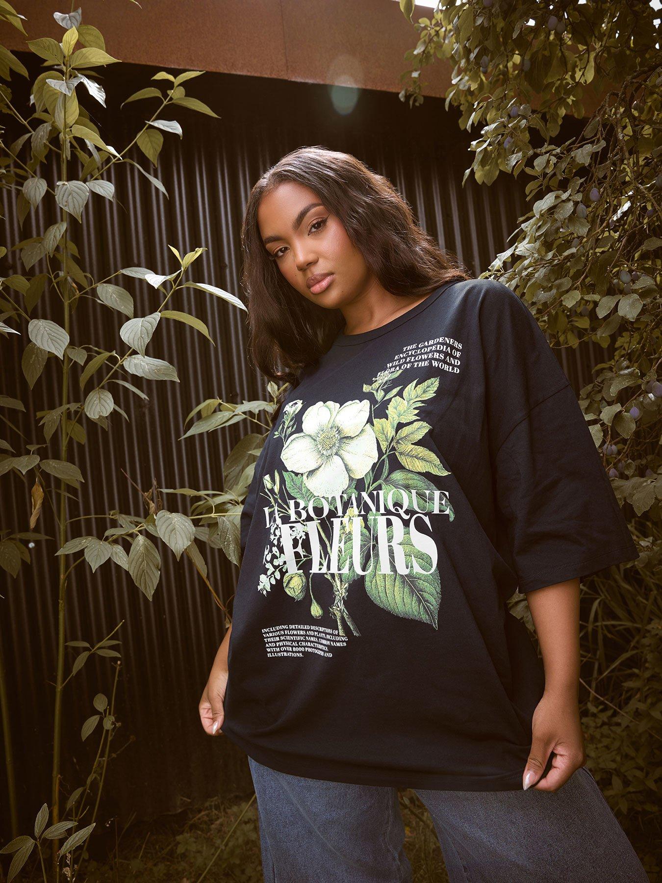 undefined Curve Placement Boxy T-shirt