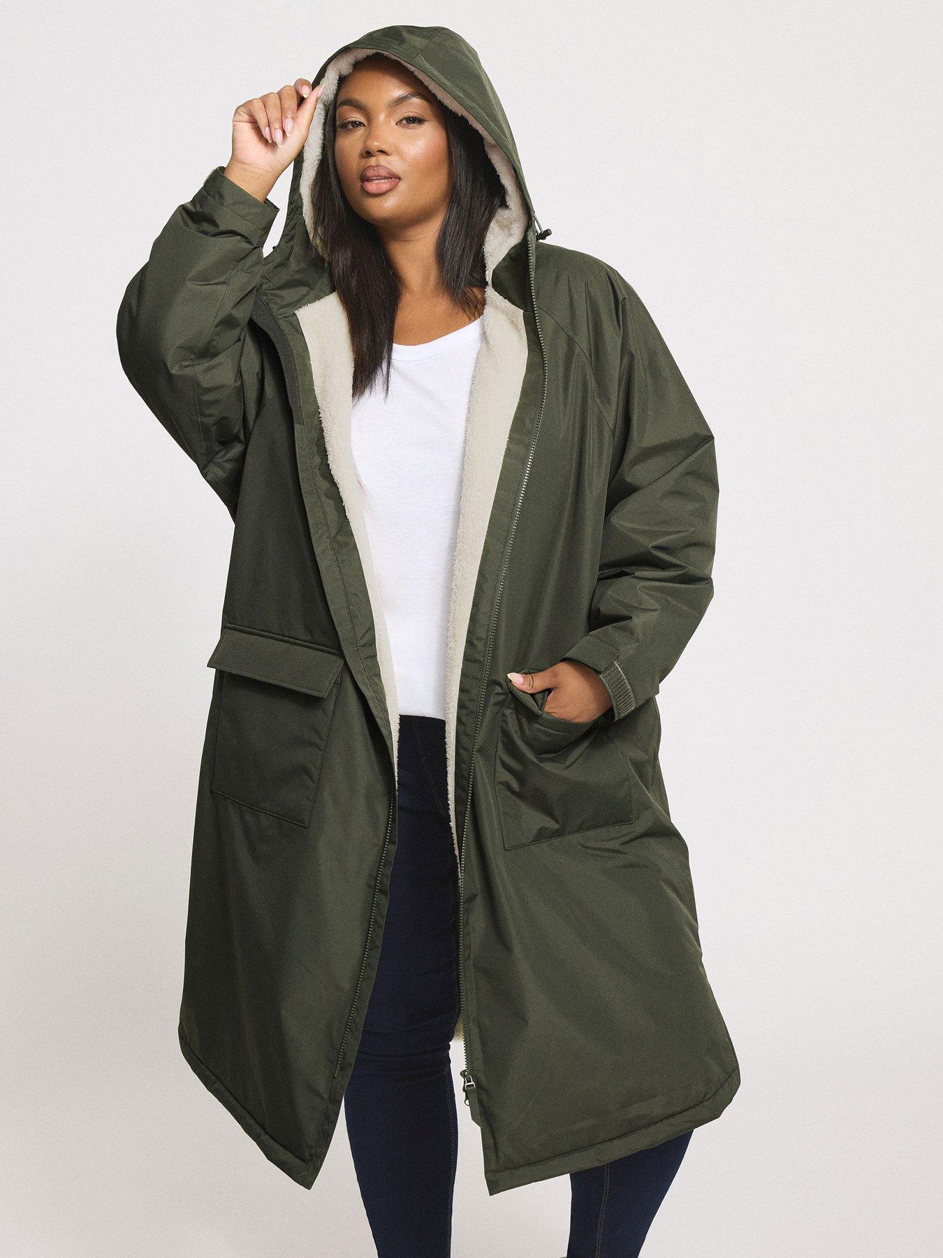 undefined Curve Waterproof Changing Robe - Green