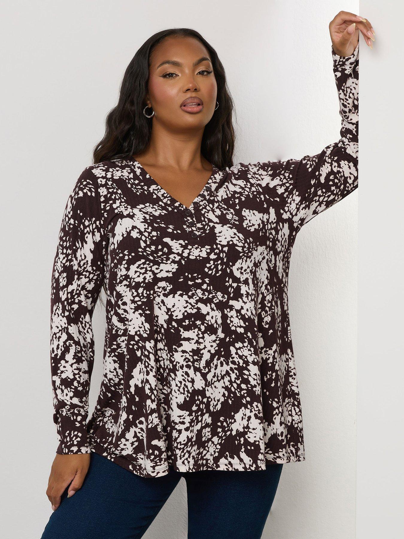 undefined Curve Rib Swing Henley Top - Brown